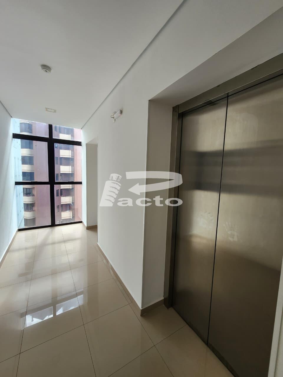 Sala comercial com área de 111m 