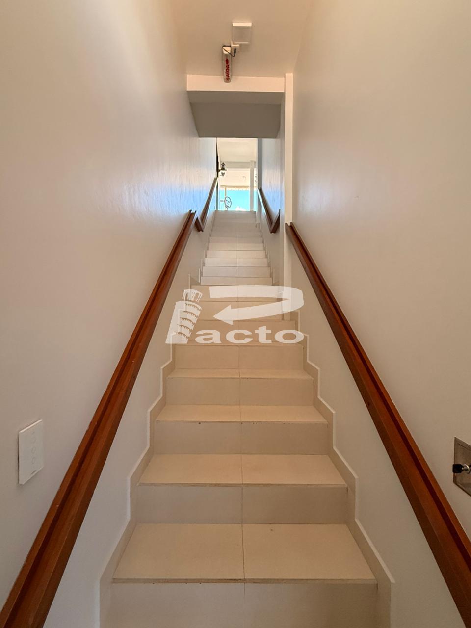 APARTAMENTO 02 QUARTOS E 01 SUITE COM CLOSET