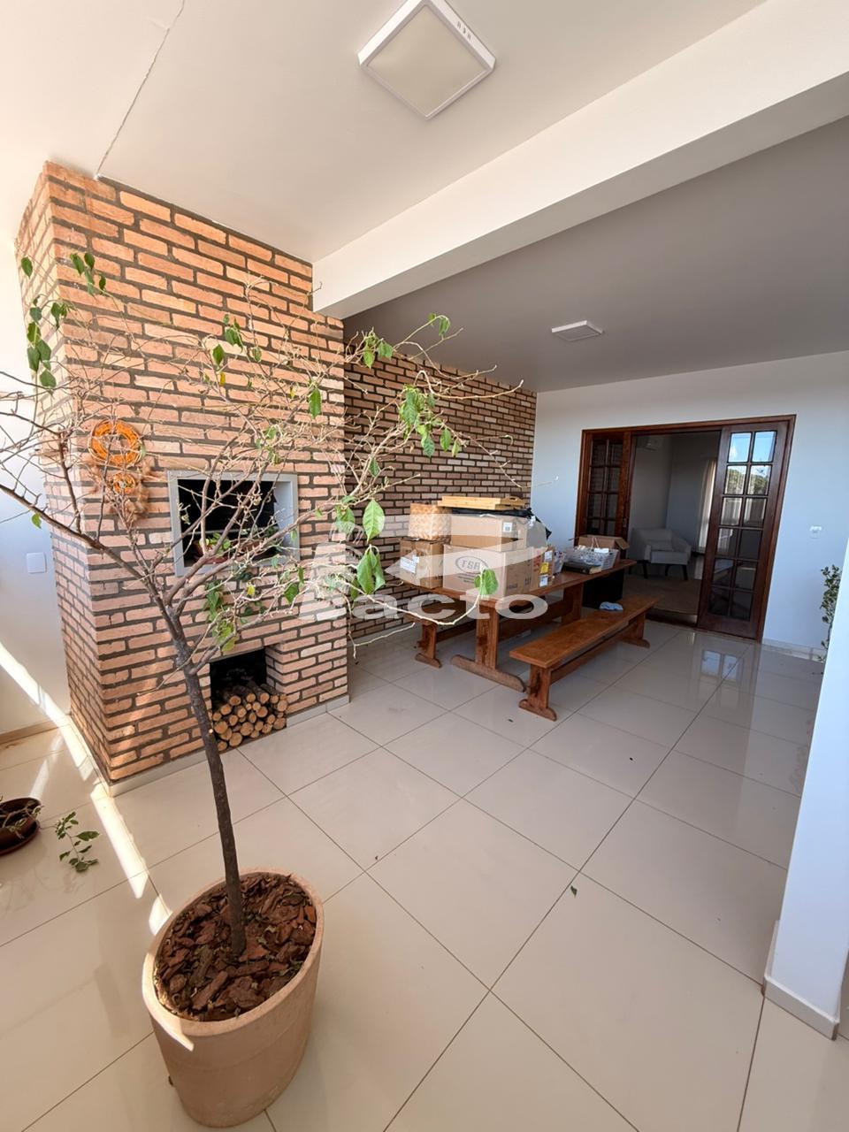 APARTAMENTO 02 QUARTOS E 01 SUITE COM CLOSET