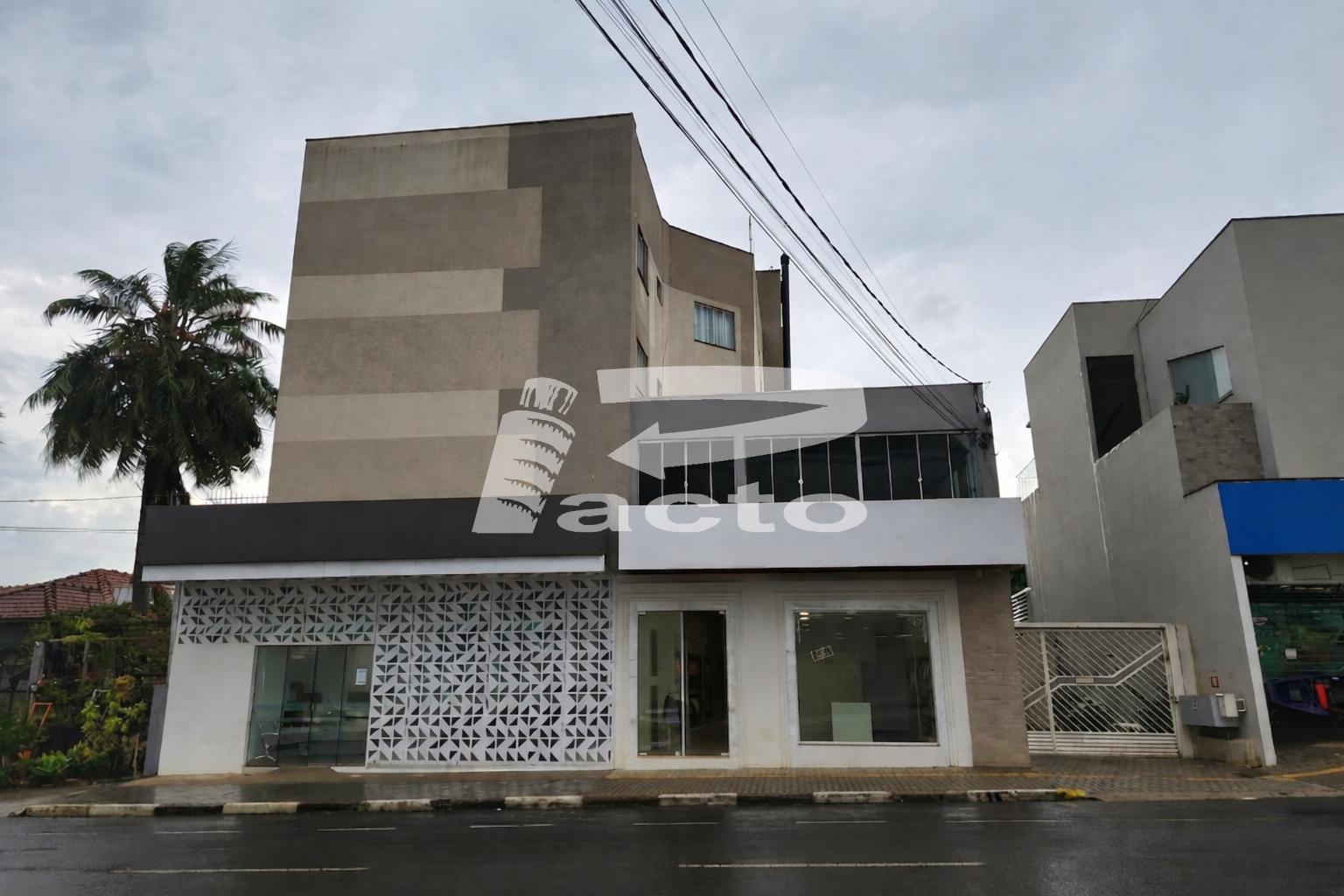 APARTAMENTO COM 02 QUARTOS E 01 SUITE