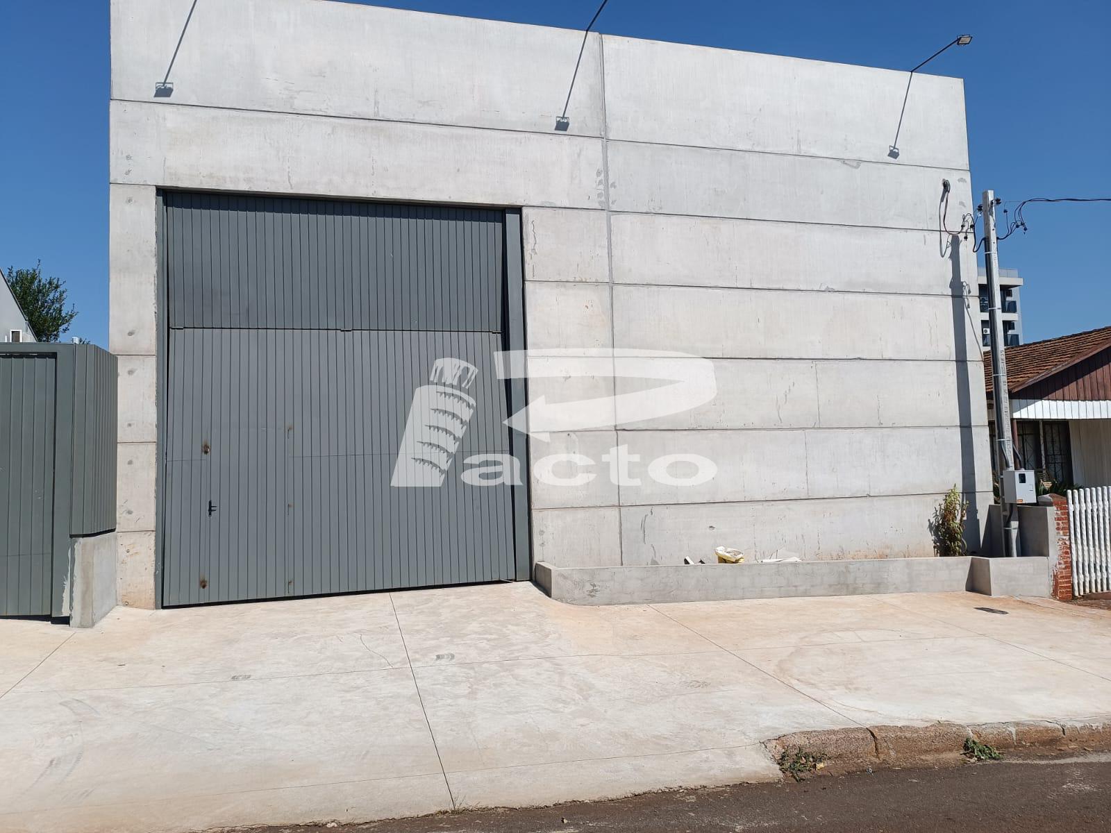 BARRACAO COM AREA DE 180 M