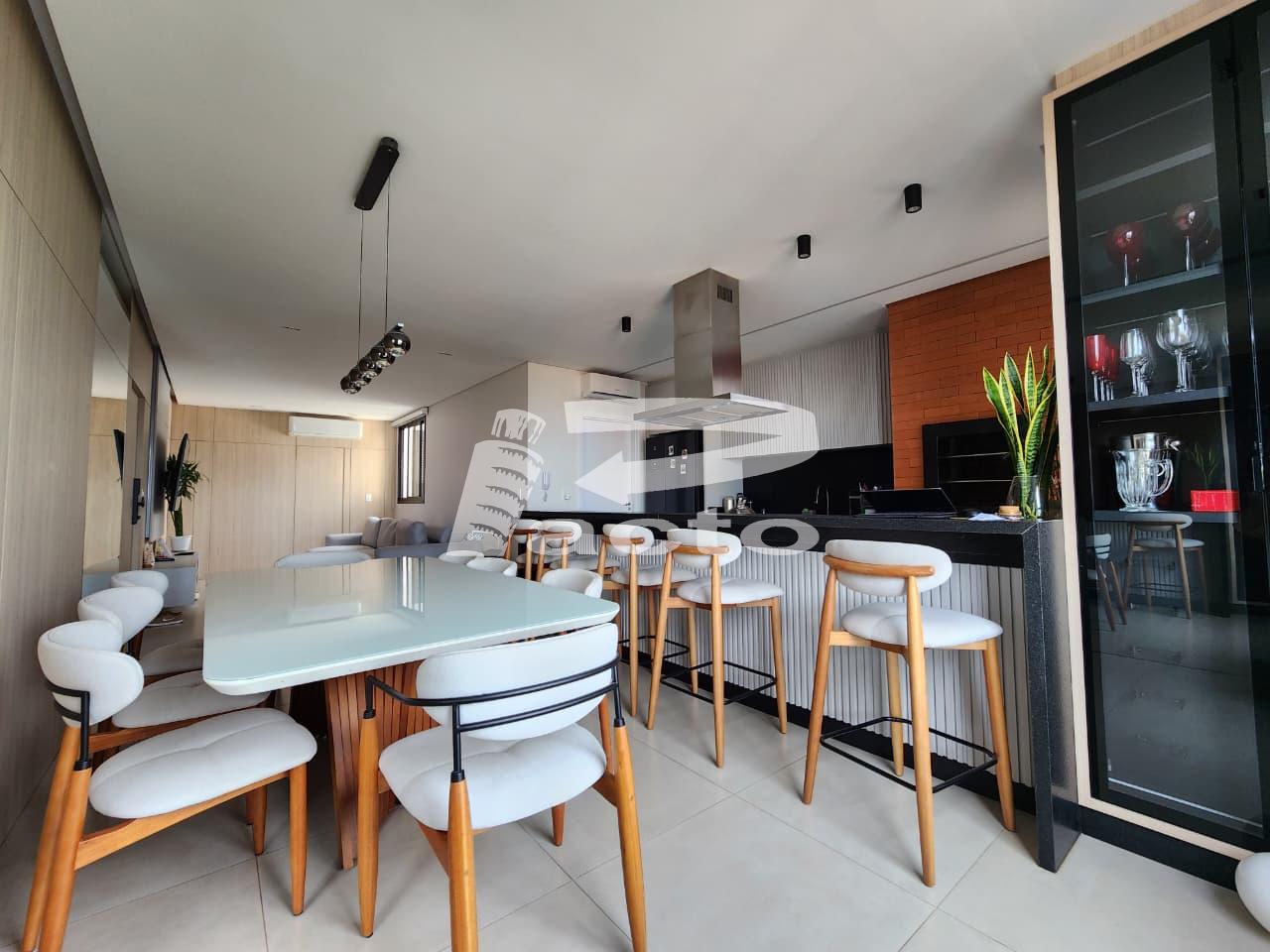 APARTAMENTO 02 QUARTOS E 01 SUITE