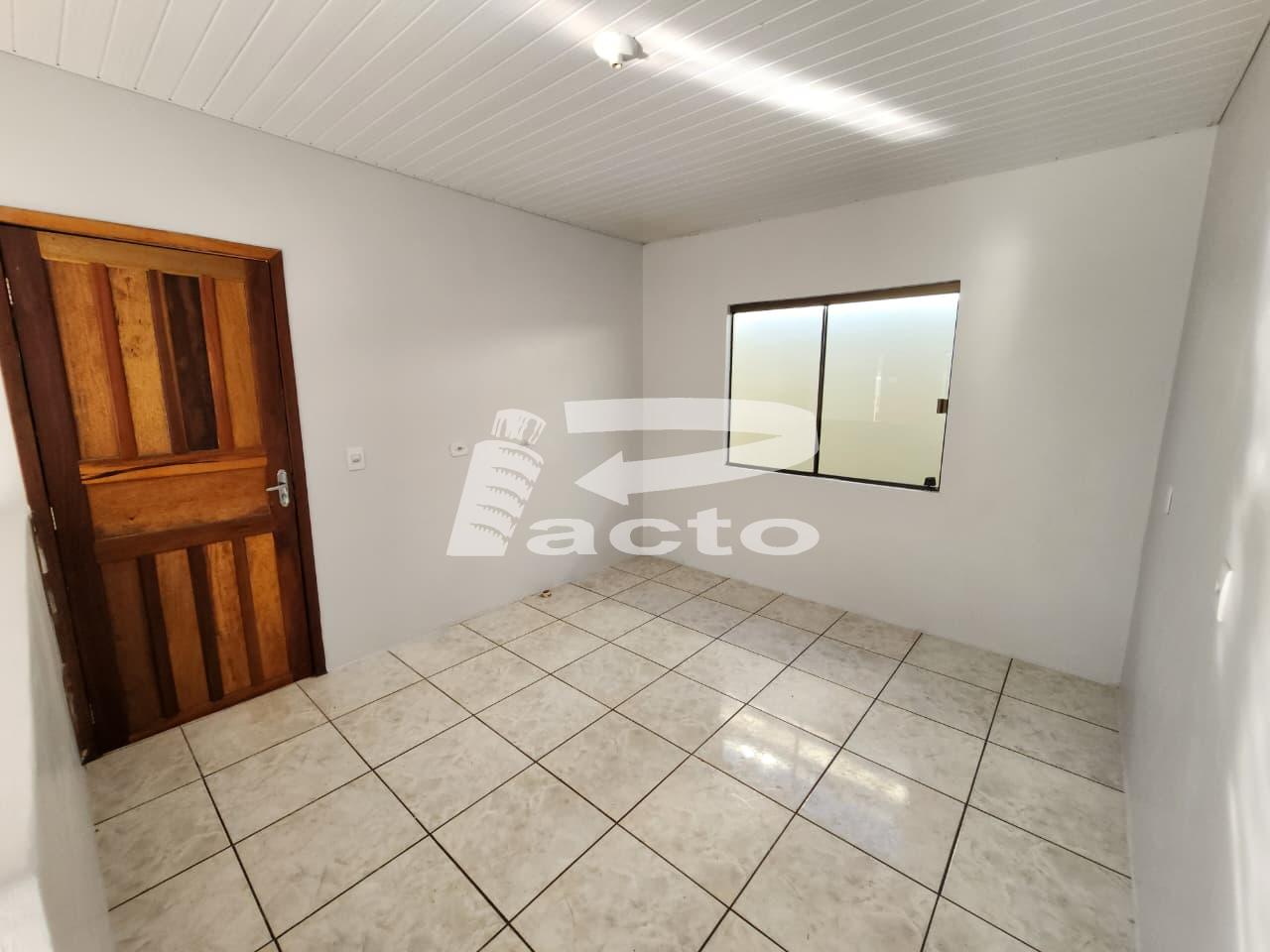 CASA 02 QUARTOS EM TOLEDO/PR