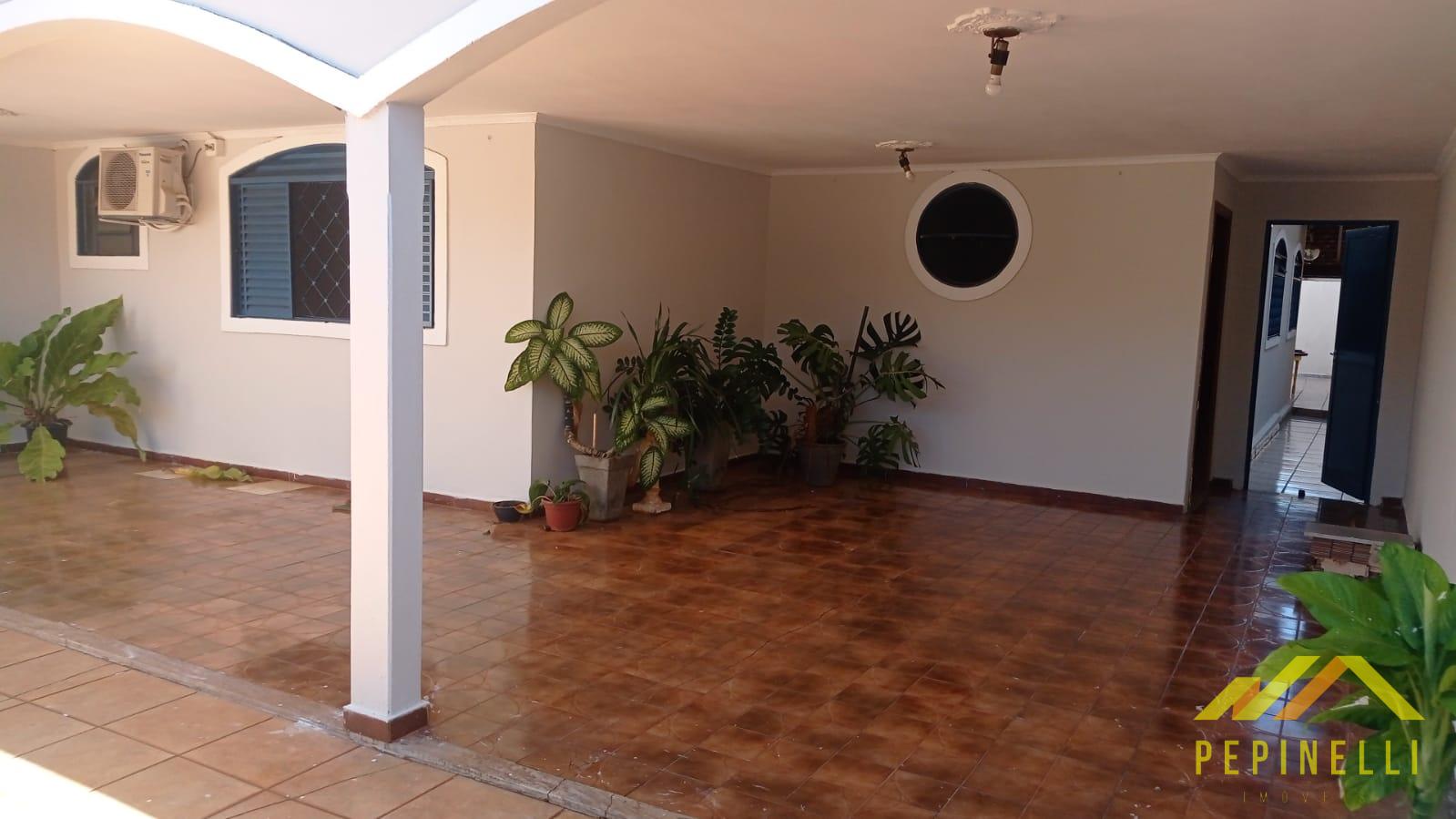 Casa com 3 dormitórios à venda, Aeroporto, BARRETOS - SP
