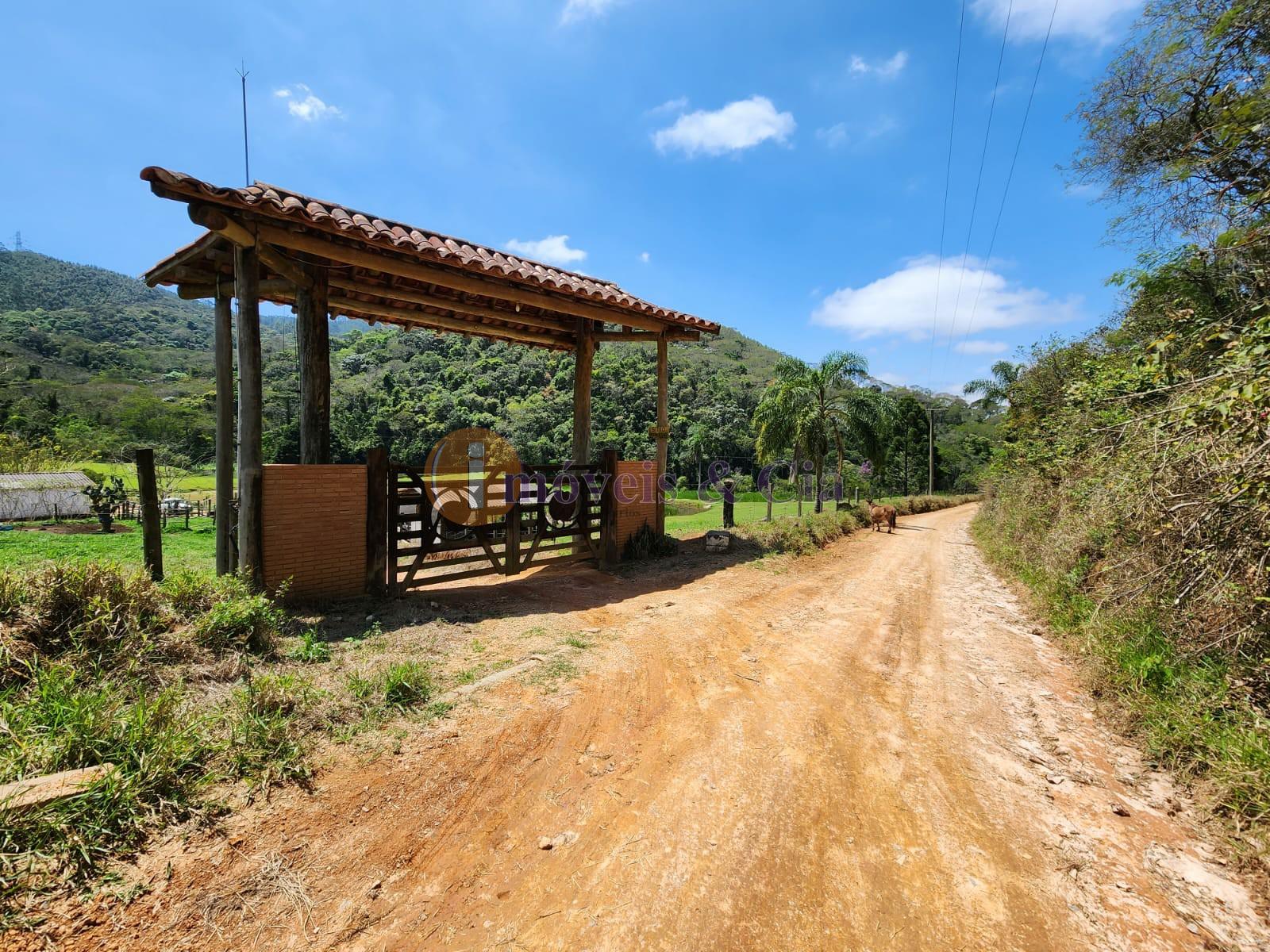 Sítio em Piracaia-SP com 22 alqueires - Rico em recursos hídri...