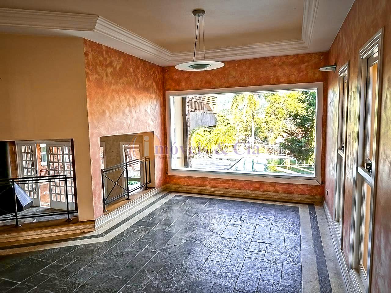 Casa em Atibaia-SP com 700m  de ?rea constru?da e vista para p...