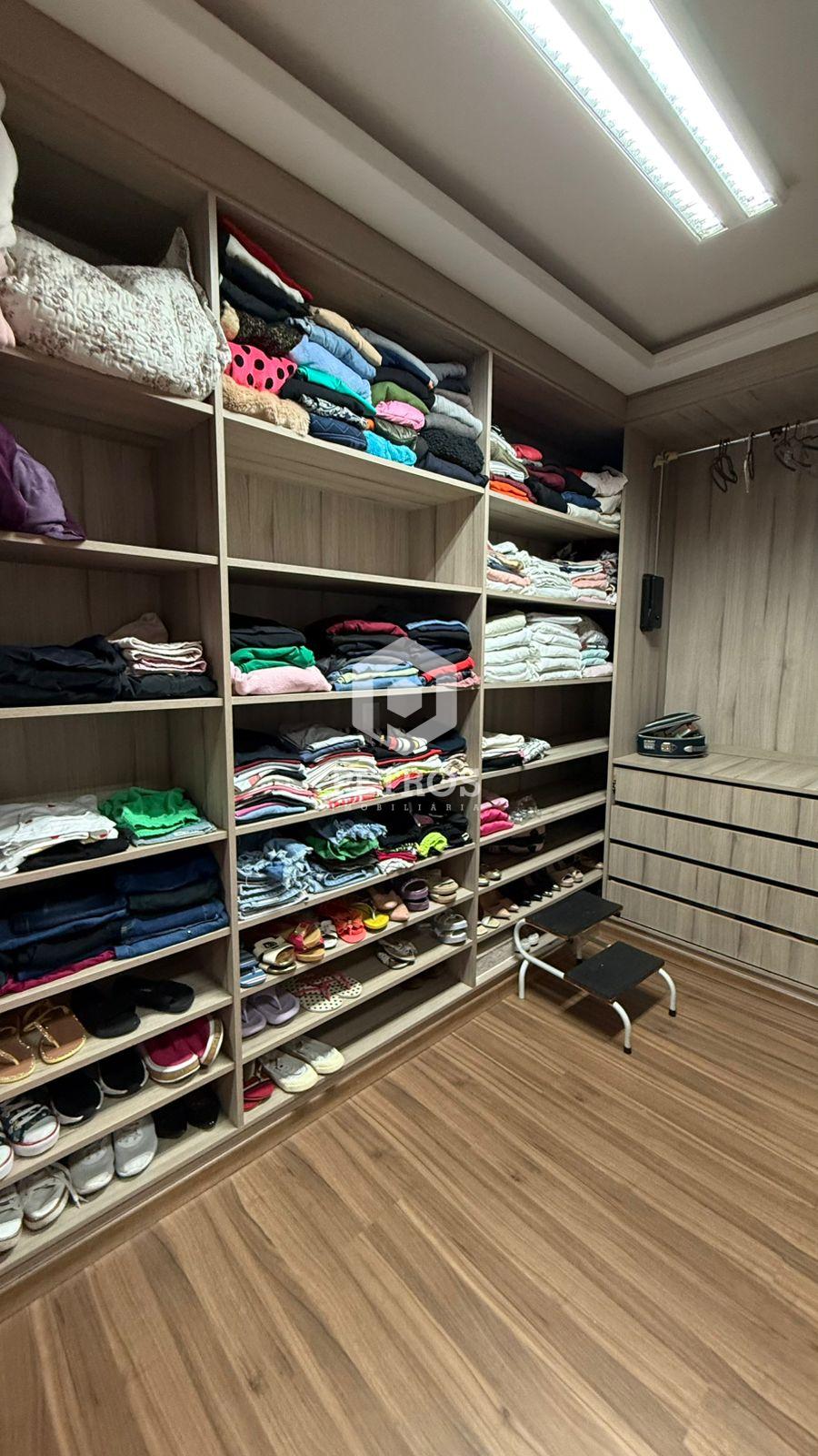 Imobili�ria Petros em Toledo Paran�