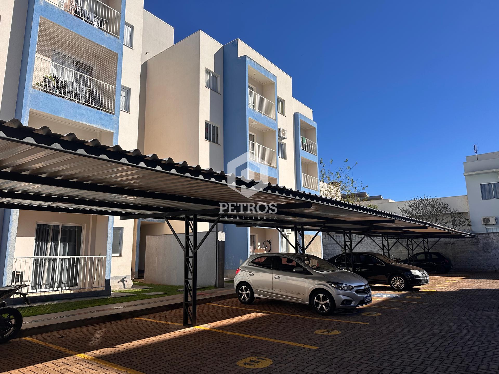 Apartamento TRREO SEMI-MOBILIADO, localizado no Residencial Vintage.