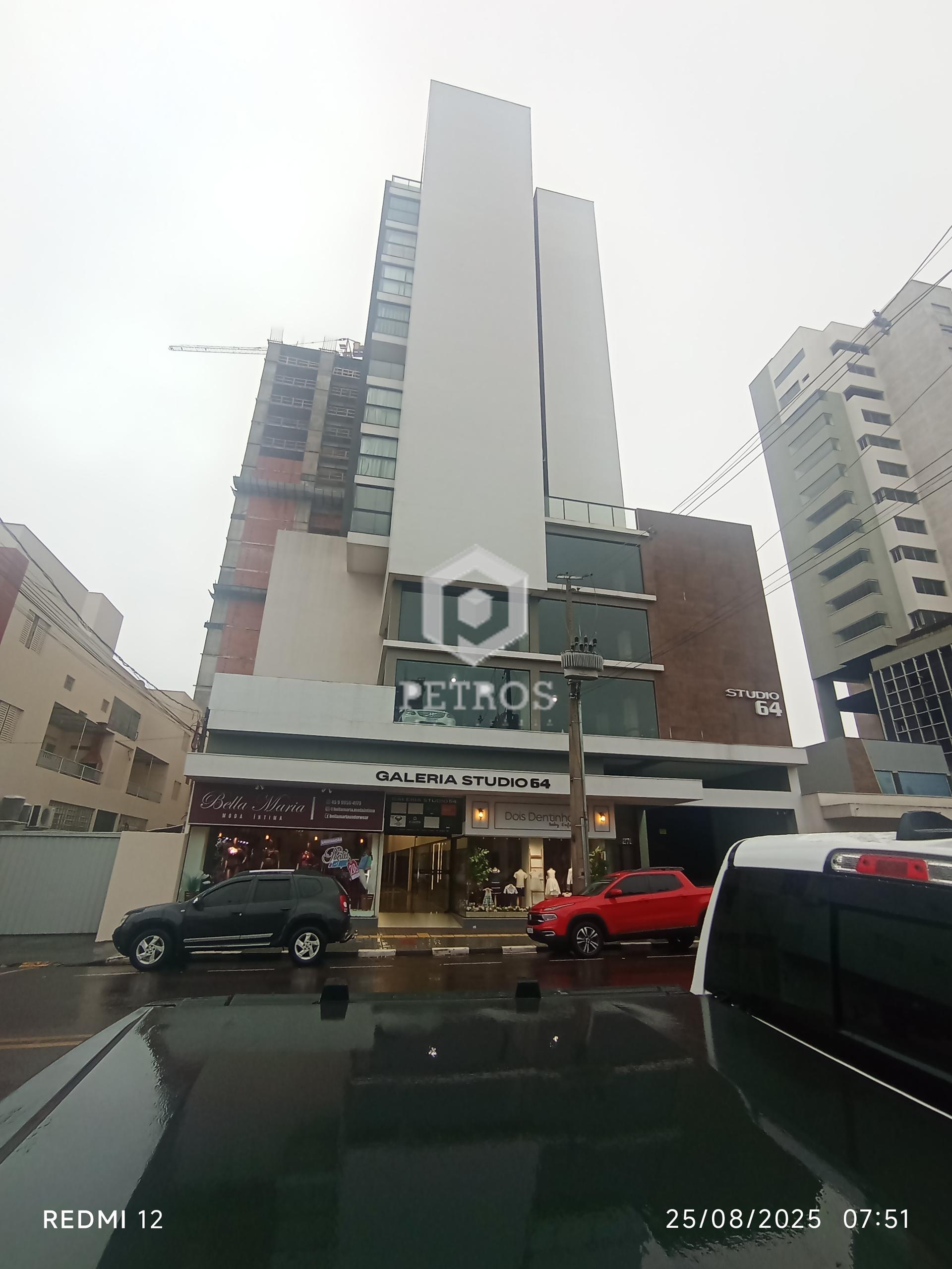 Apartamento semimobiliado prximo ao lago, para locao, CENTRO, TOLEDO - PR