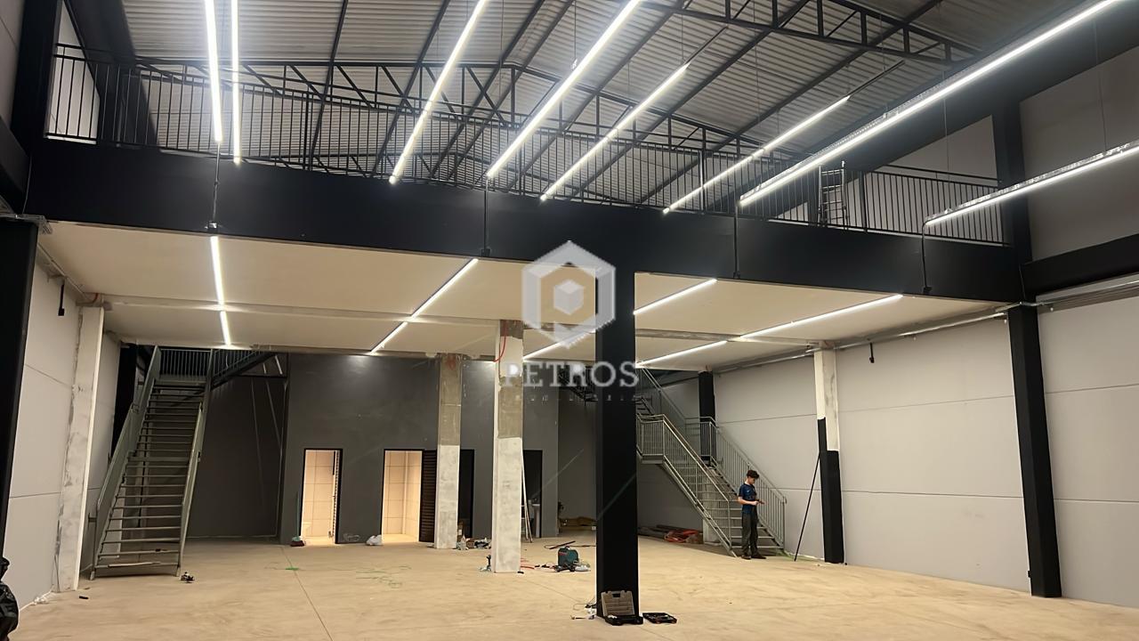 VENDE - SALA COMERCIAL NA AV. MINISTRO CIRNE LIMA