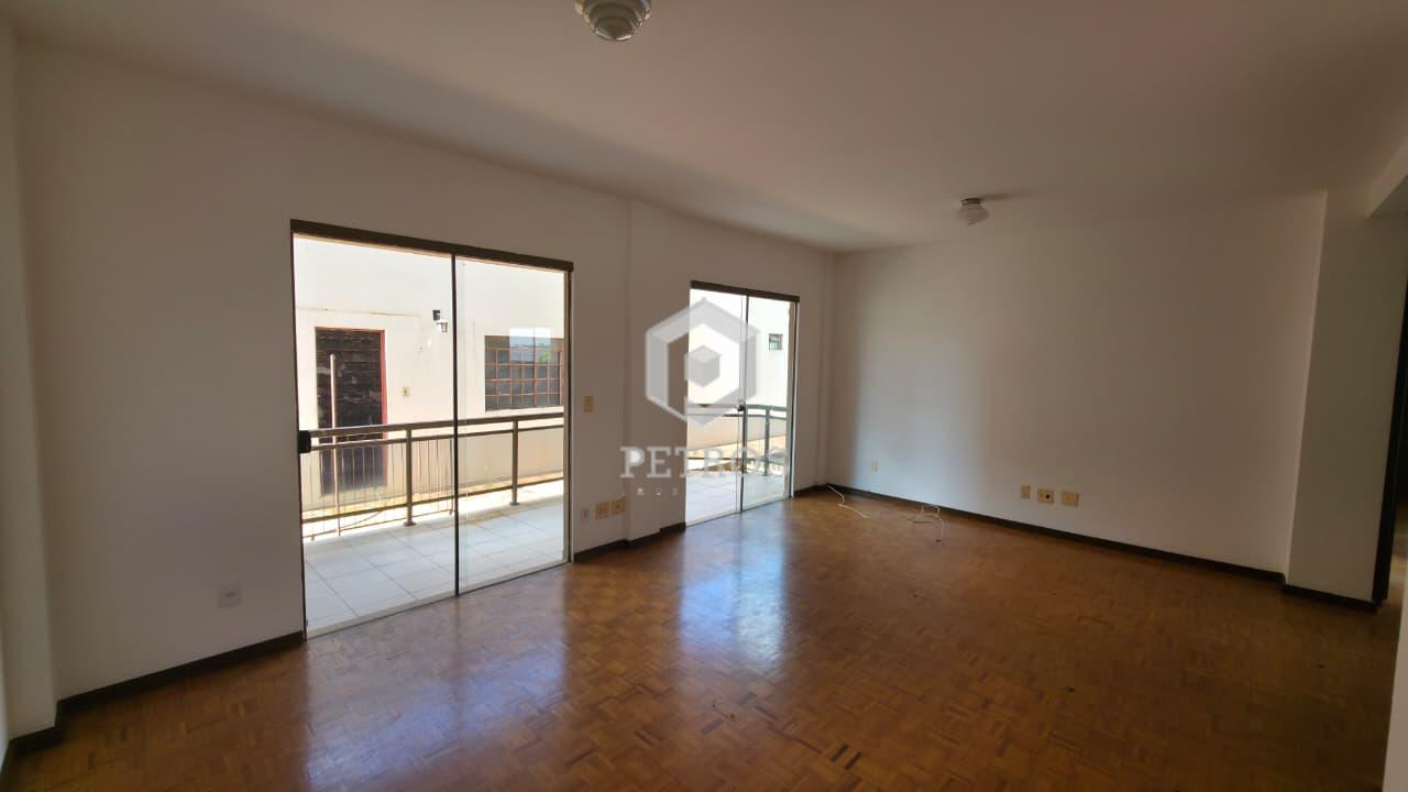 APARTAMENTO PARA LOCA��O COM 3 DORMIT�RIOS - CENTRO