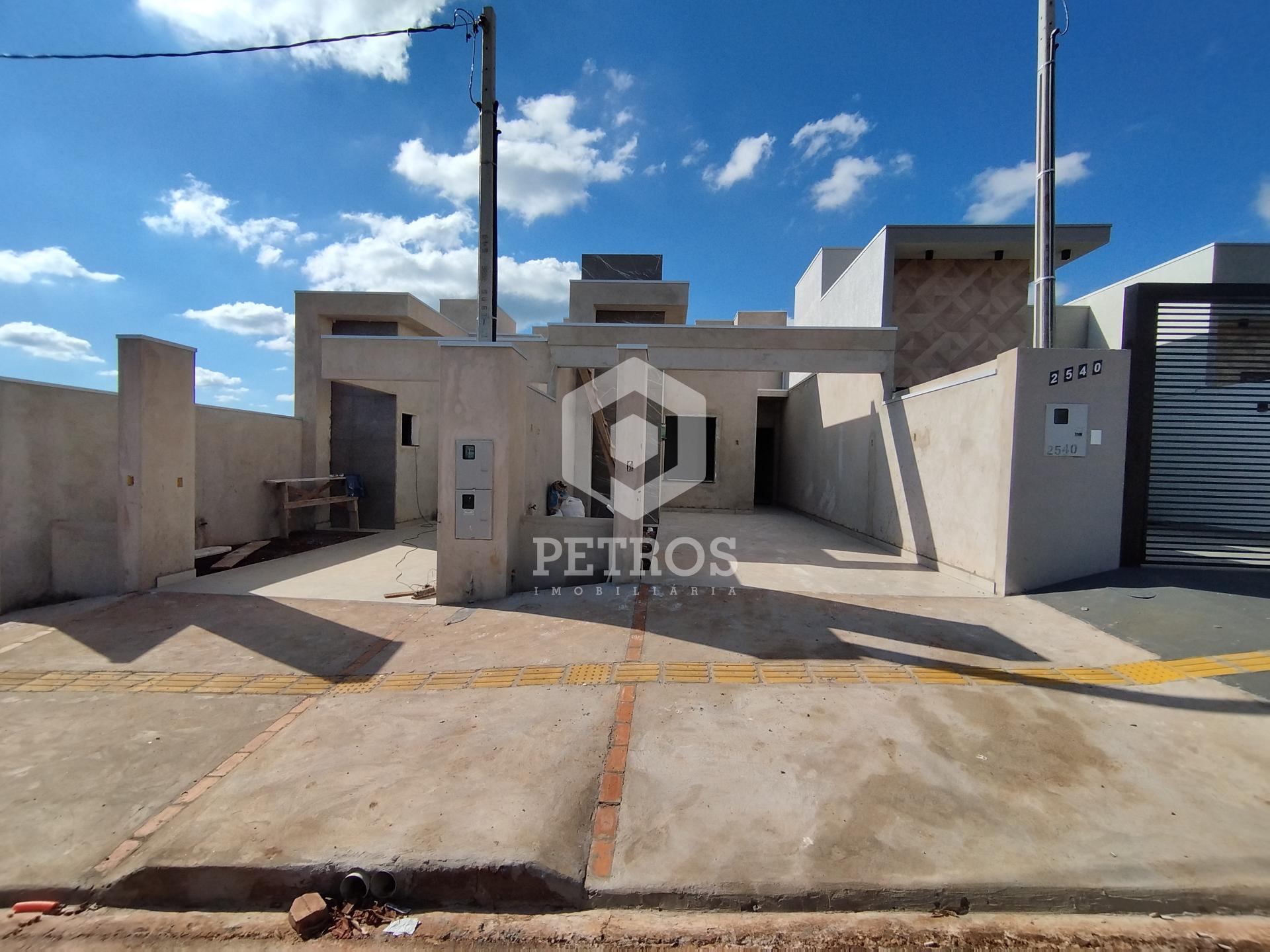 CASA C 01 SU�TE   02 QUARTOS  - JD COOPAGRO