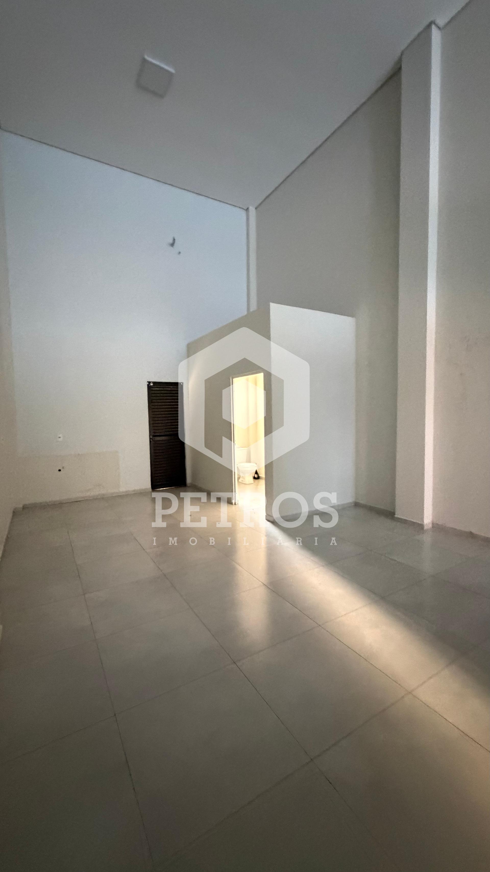 SALA COMERCIAL NO CENTRO PARA LOCA��O COM 85 MTS