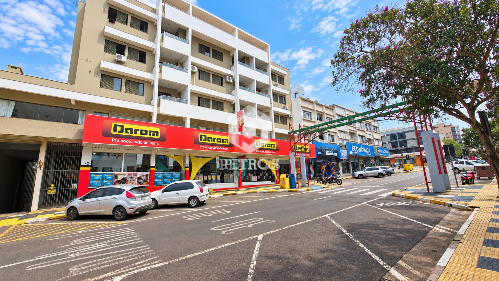 APARTAMENTO COM COZINHA DISPON�VEL PARA LOCA��O - CENTRO