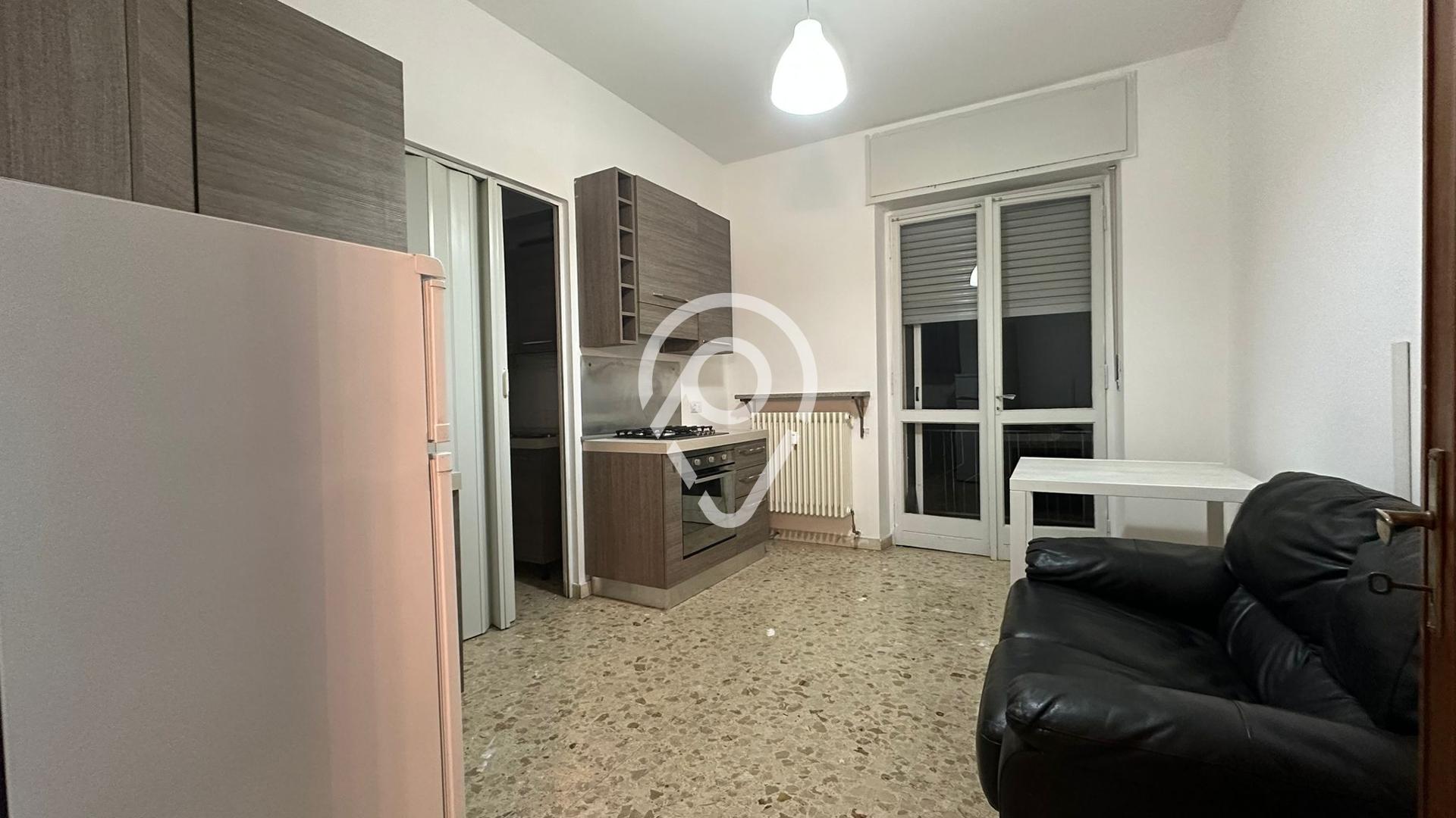 Apartamento para locação com 2 quartos, LIVORNO FERRARIS - VC