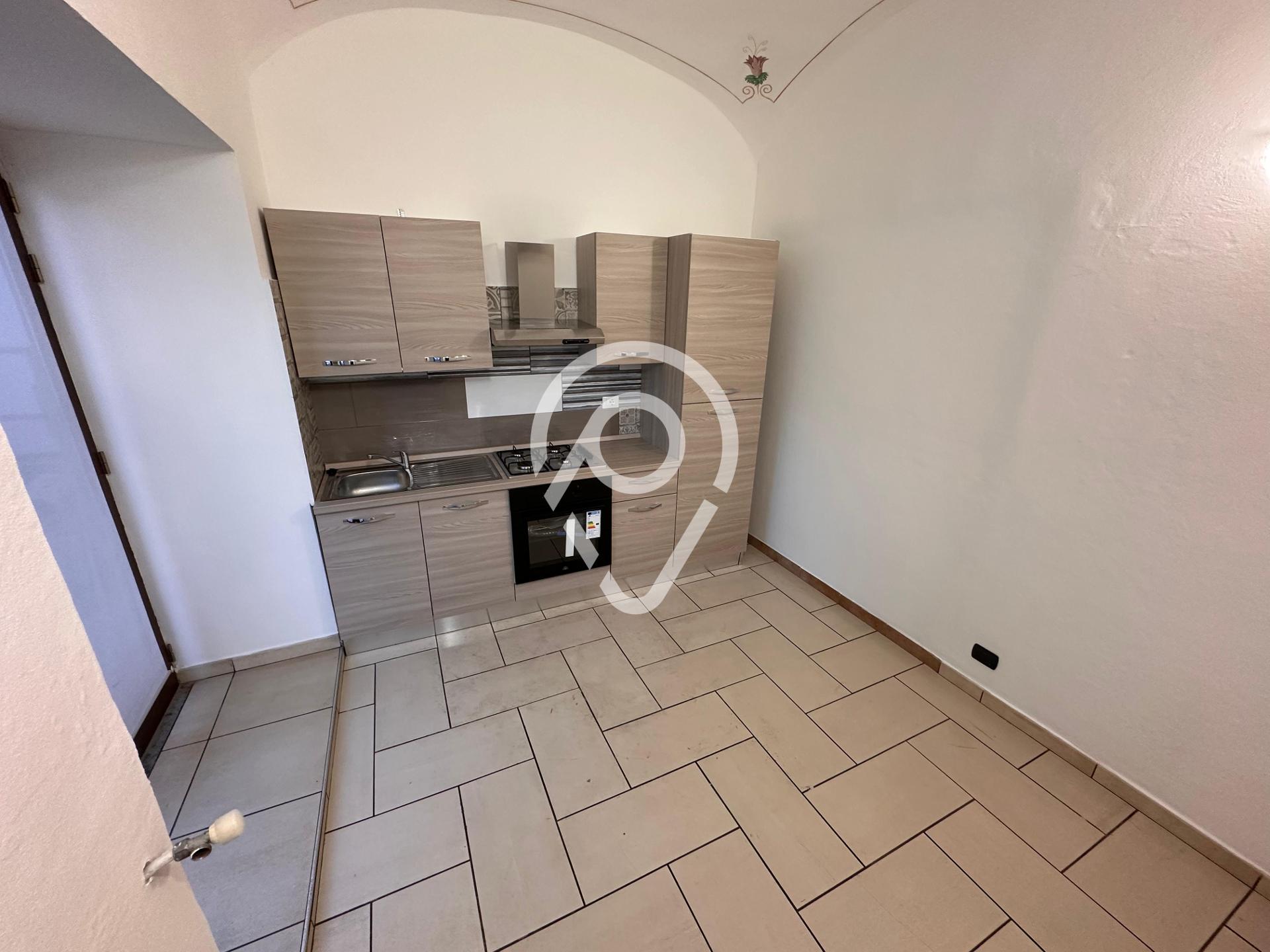Apartamento com 1 dormitório para locação, Borgofranco d Ivrea...
