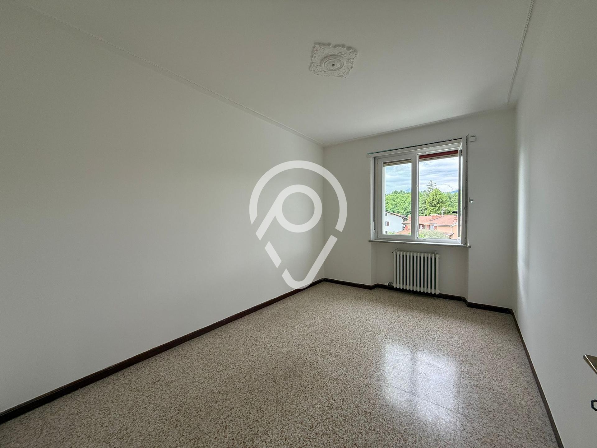 Apartamento com 3 dormitórios à venda, FIORANA, CASCINETTE D I...