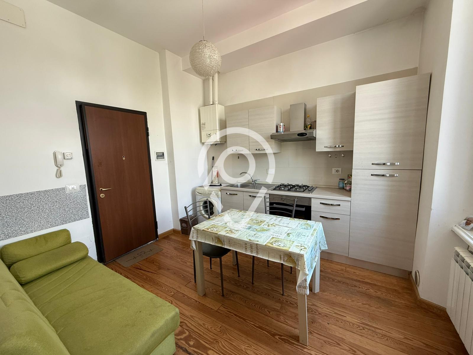Apartamento com 2 dormitórios para locação, Centro, Castellamo...