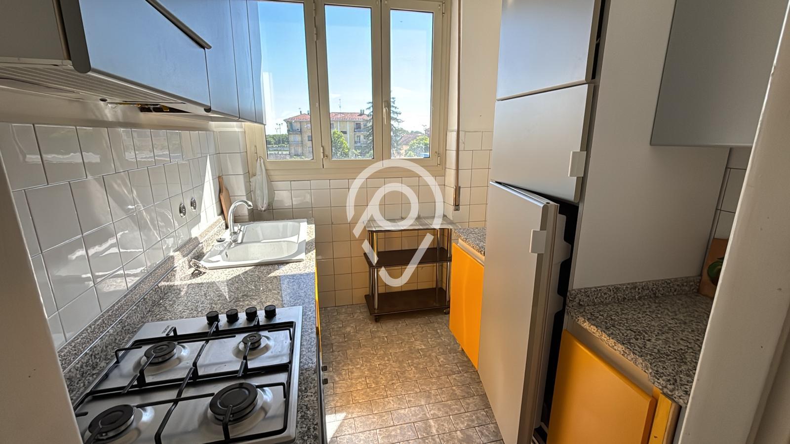 Apartamento com 2 dormitórios para locação, Oltreponte, CASALE...