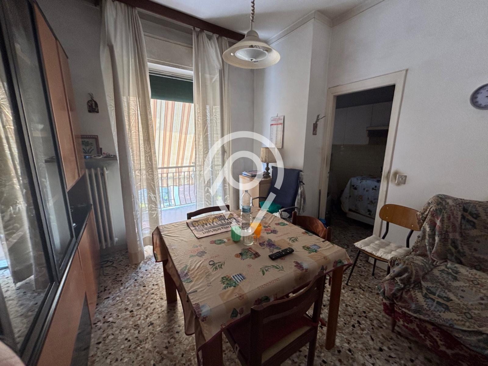 Apartamento com 2 dormitórios à venda, Porta Milano, CASALE MO...