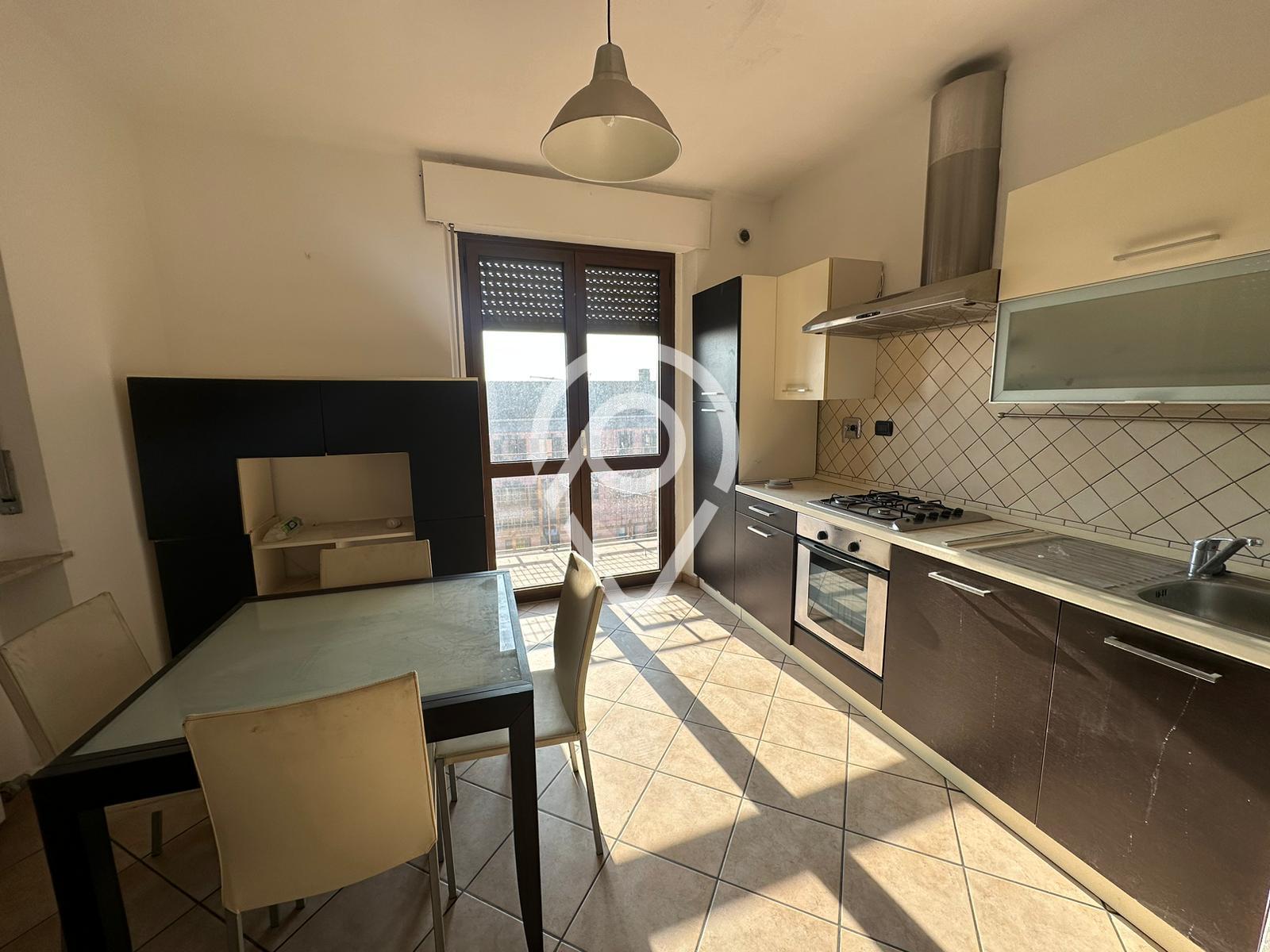 Apartamento com 2 dormitórios para locação, Montanaro, MONTANA...