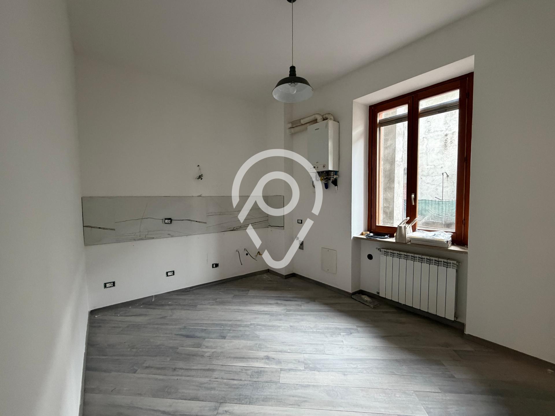 Apartamento com 1 dormit?rio para loca??o, Borgo Rovereto, ALE...