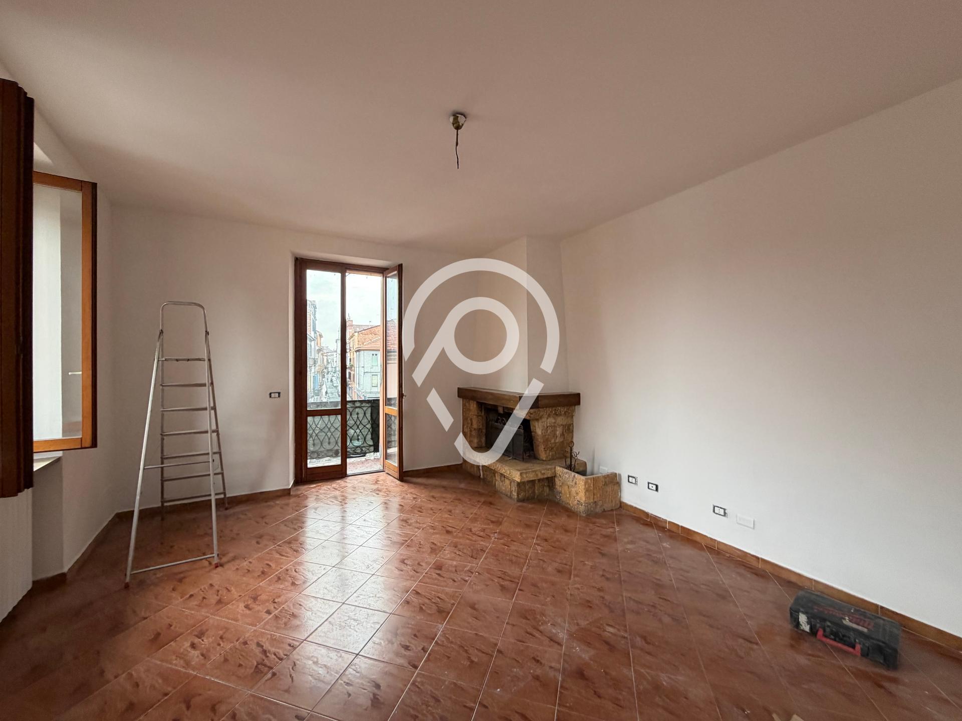 Apartamento com 1 dormitório para locação, Borgo Rovereto, ALE...