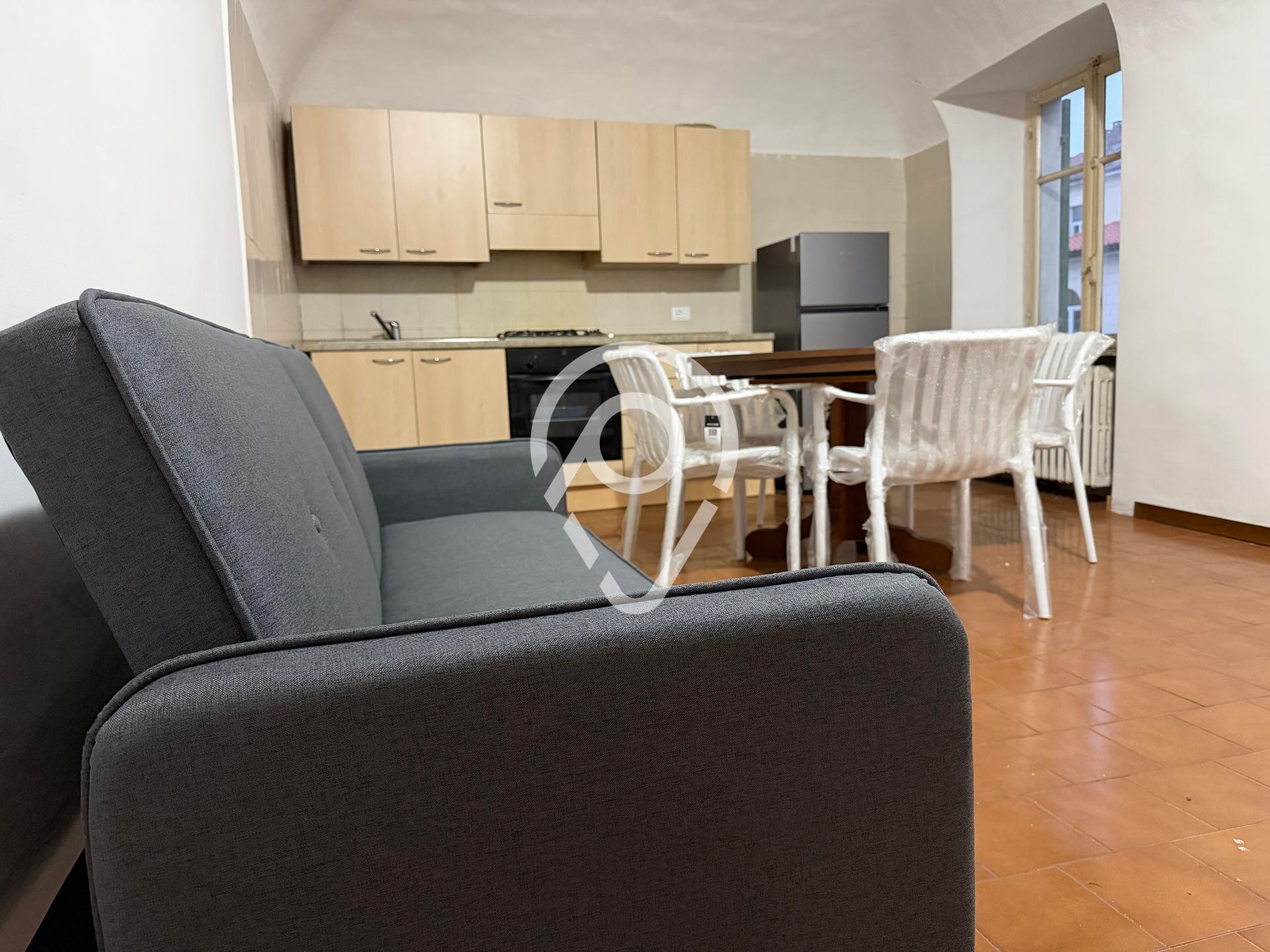 Apartamento com 1 dormitório para locação, BRUSNENGO, PROVINCI...