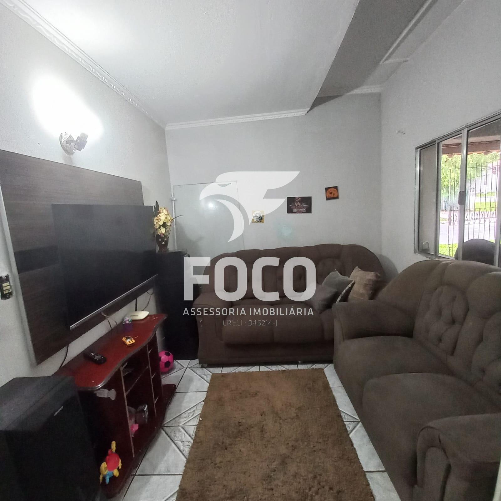 Sobrado a venda em Ferraz com edicula nos fundos