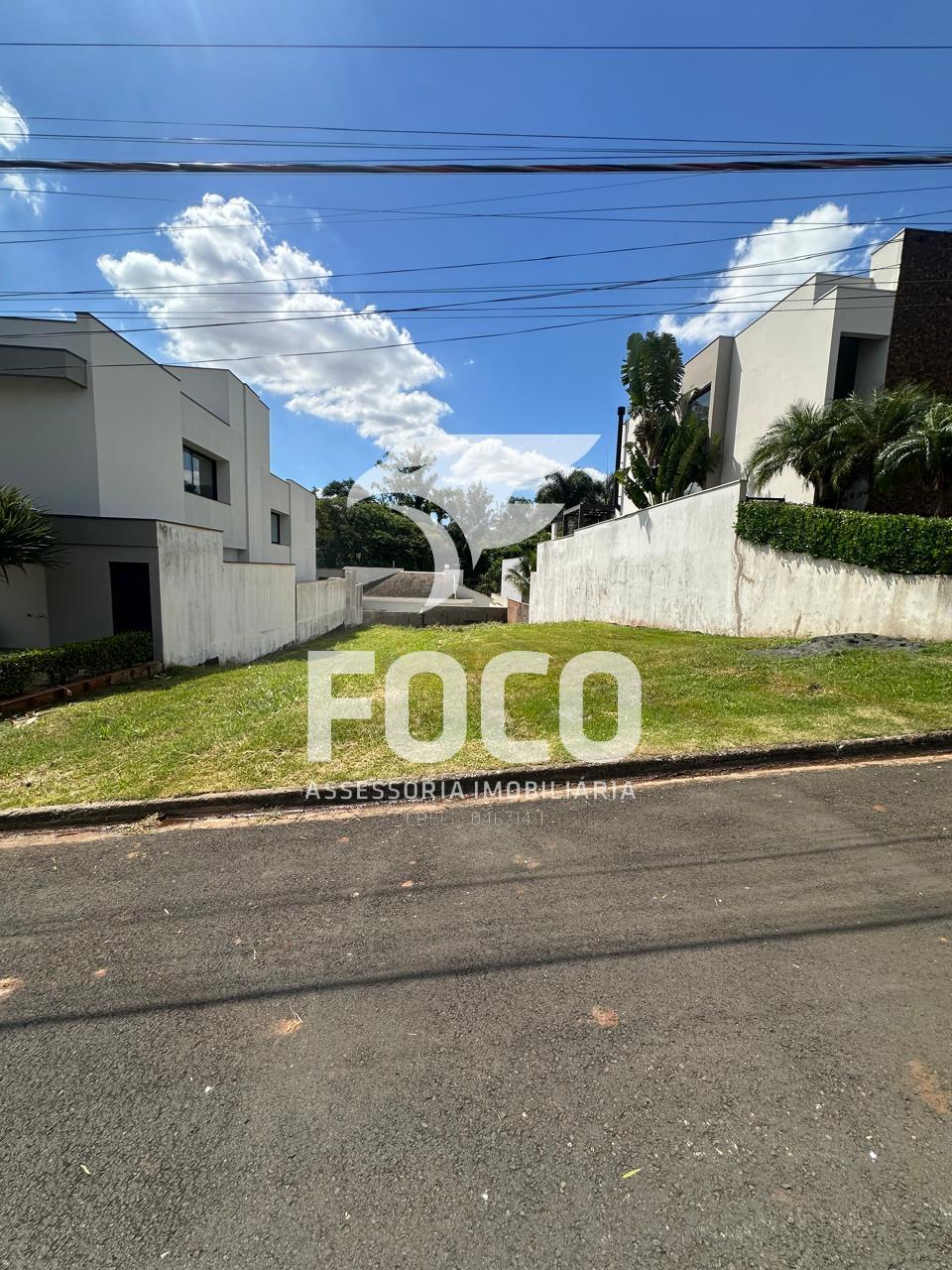 Terreno de 504m2 a venda no condomínio Campos do Conde em Rio ...