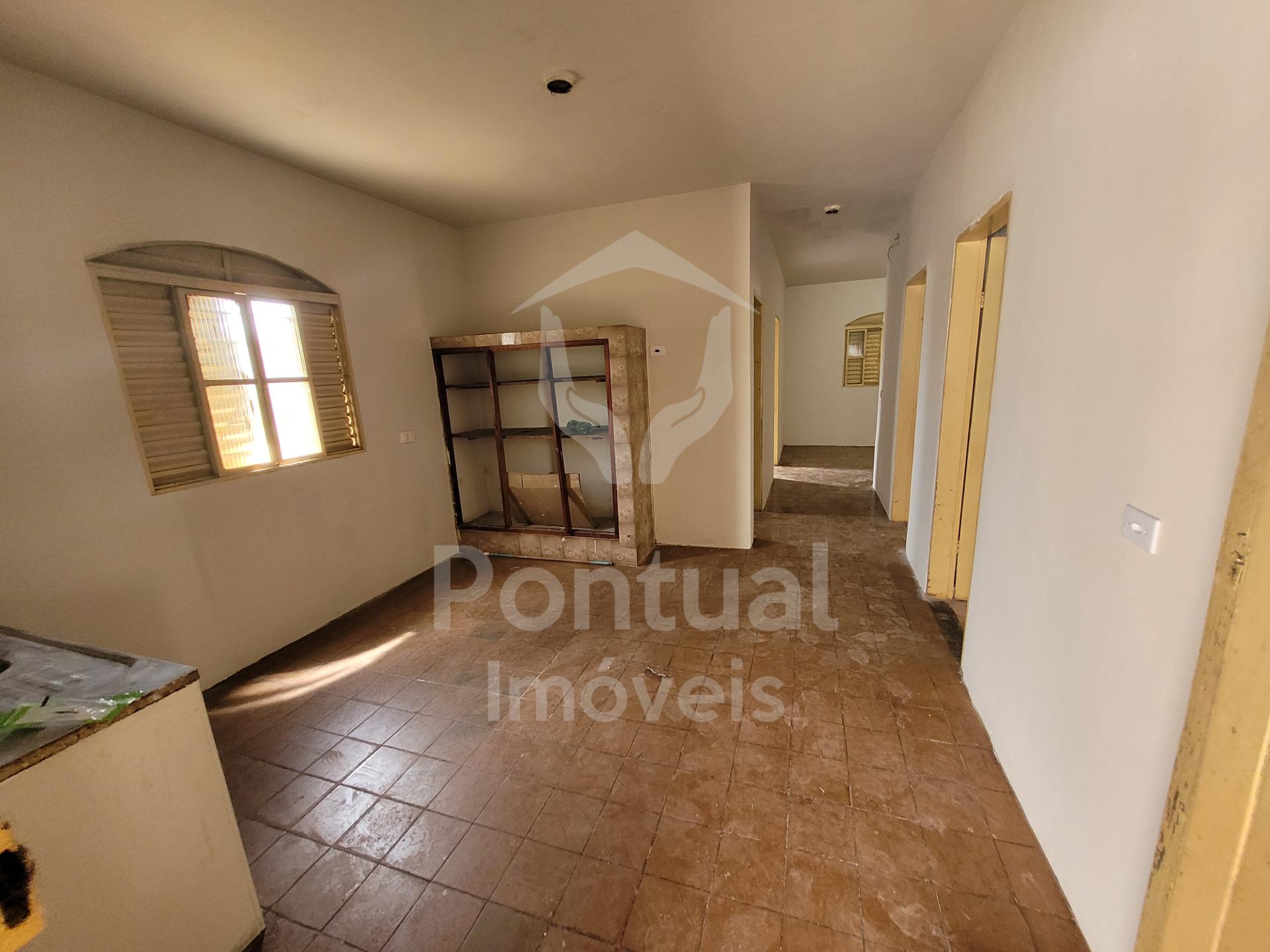 Casa com 3 dormitórios para locação, Pacaembu, UBERLANDIA - MG