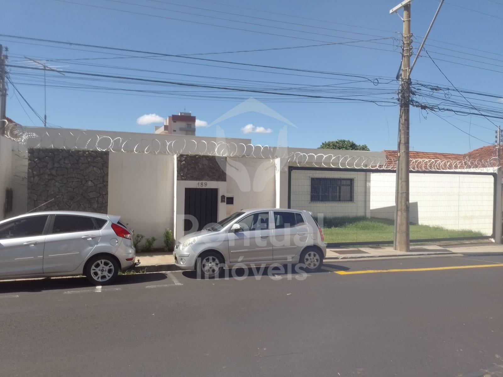 Casa Comercial com 3 dormitórios para locação, Fundinho, UBERL...