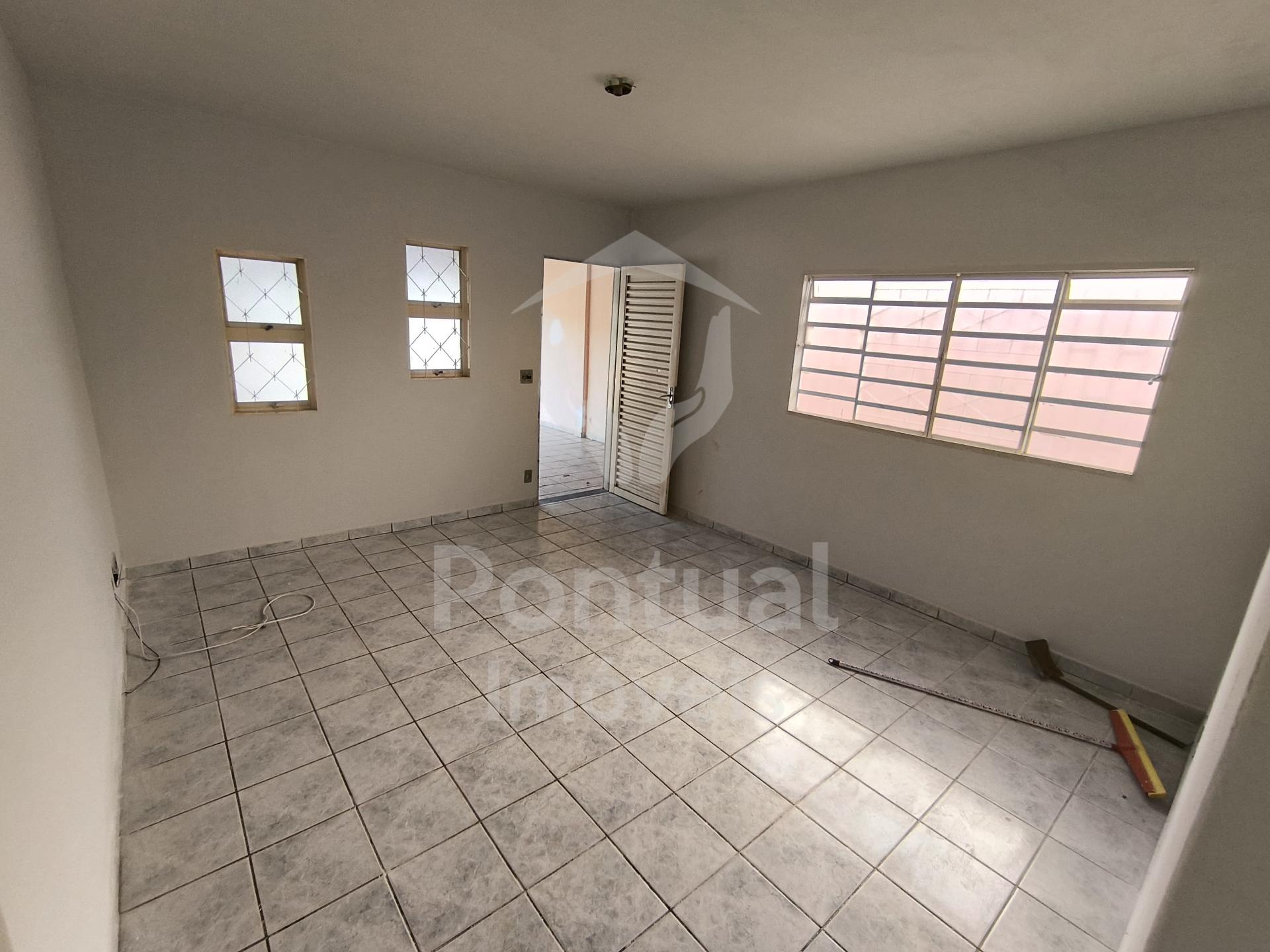 Casa para loca??o 3 Dormitorios sendo 1 suite, Cidade Jardim, ...