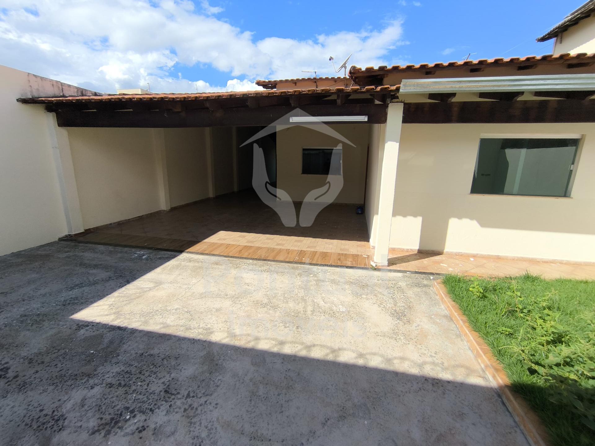 Casa com 3 dormitórios para locação, Bairro Tubalina, UBERLAND...