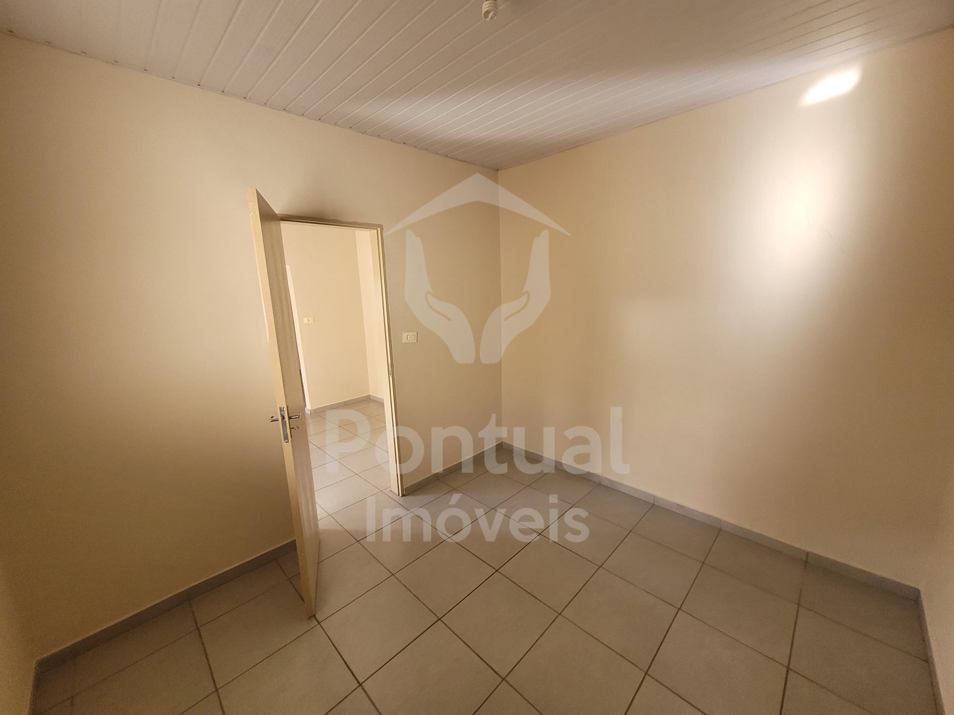 Casa   Kitinet com 1 dormitório para locação, Saraiva, UBERLAN...