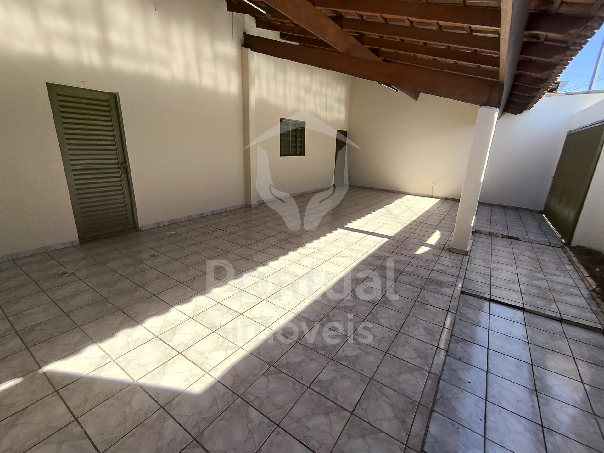 Casa com 2 dormit?rios para loca??o, Taiaman, UBERLANDIA - MG