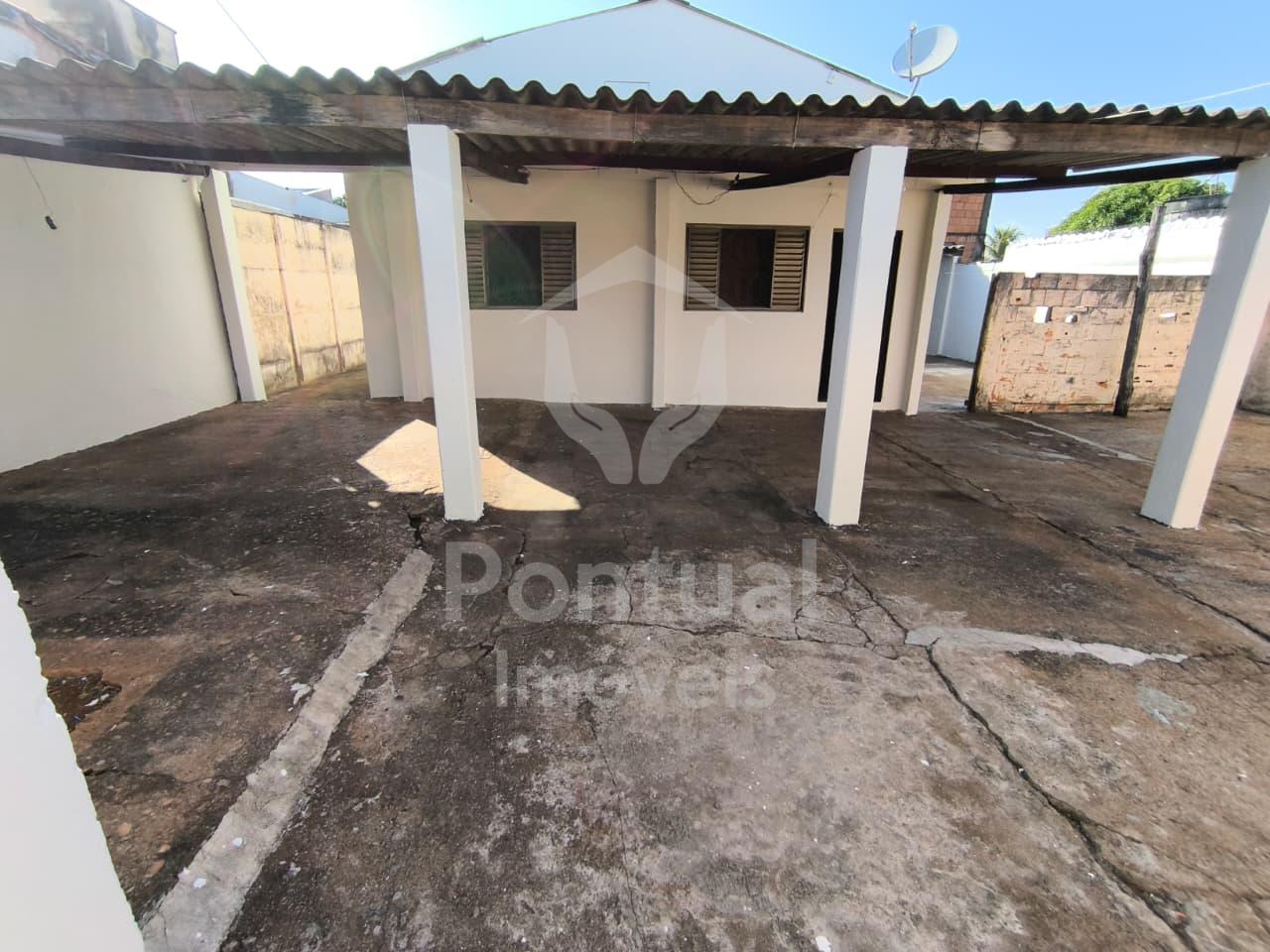 Casa com 3 dormitórios para locação, Presidente Roosevelt, UBE...