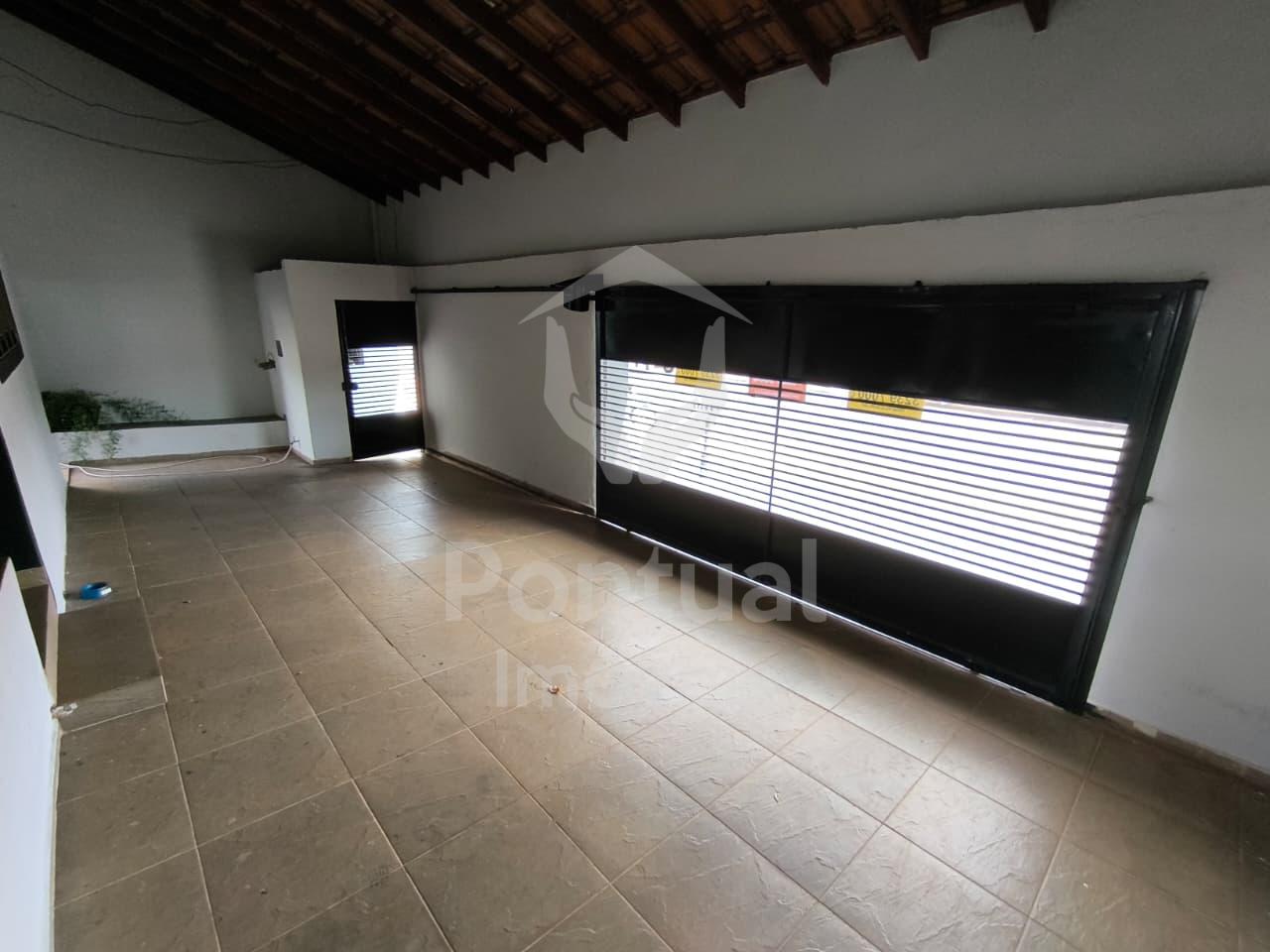 Casa com 3 dormit?rios para loca??o, Daniel Fonseca, UBERLANDI...