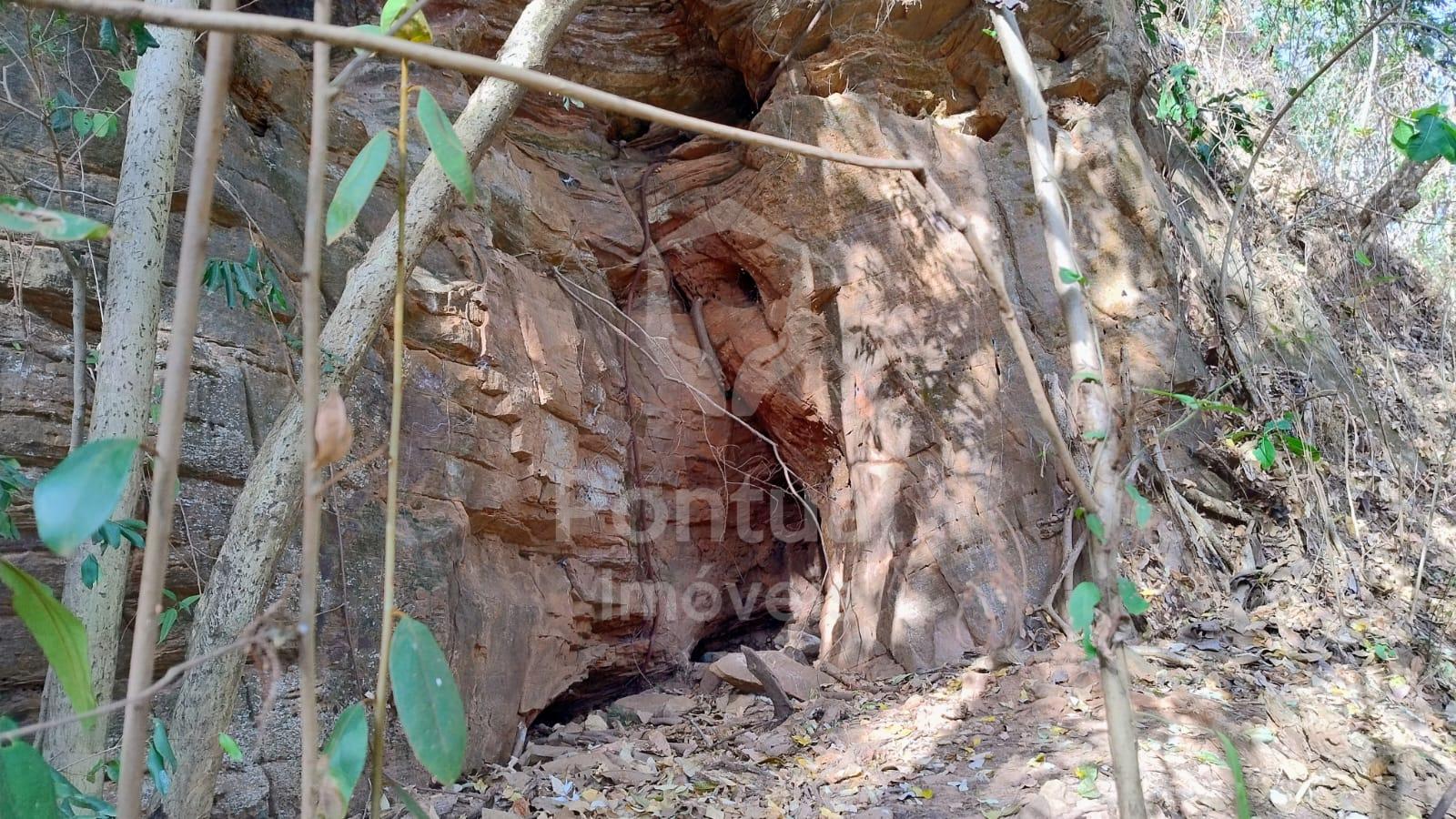 Fazenda à venda em Sacramento, 5 km da Gruta dos Palhares, SAC...
