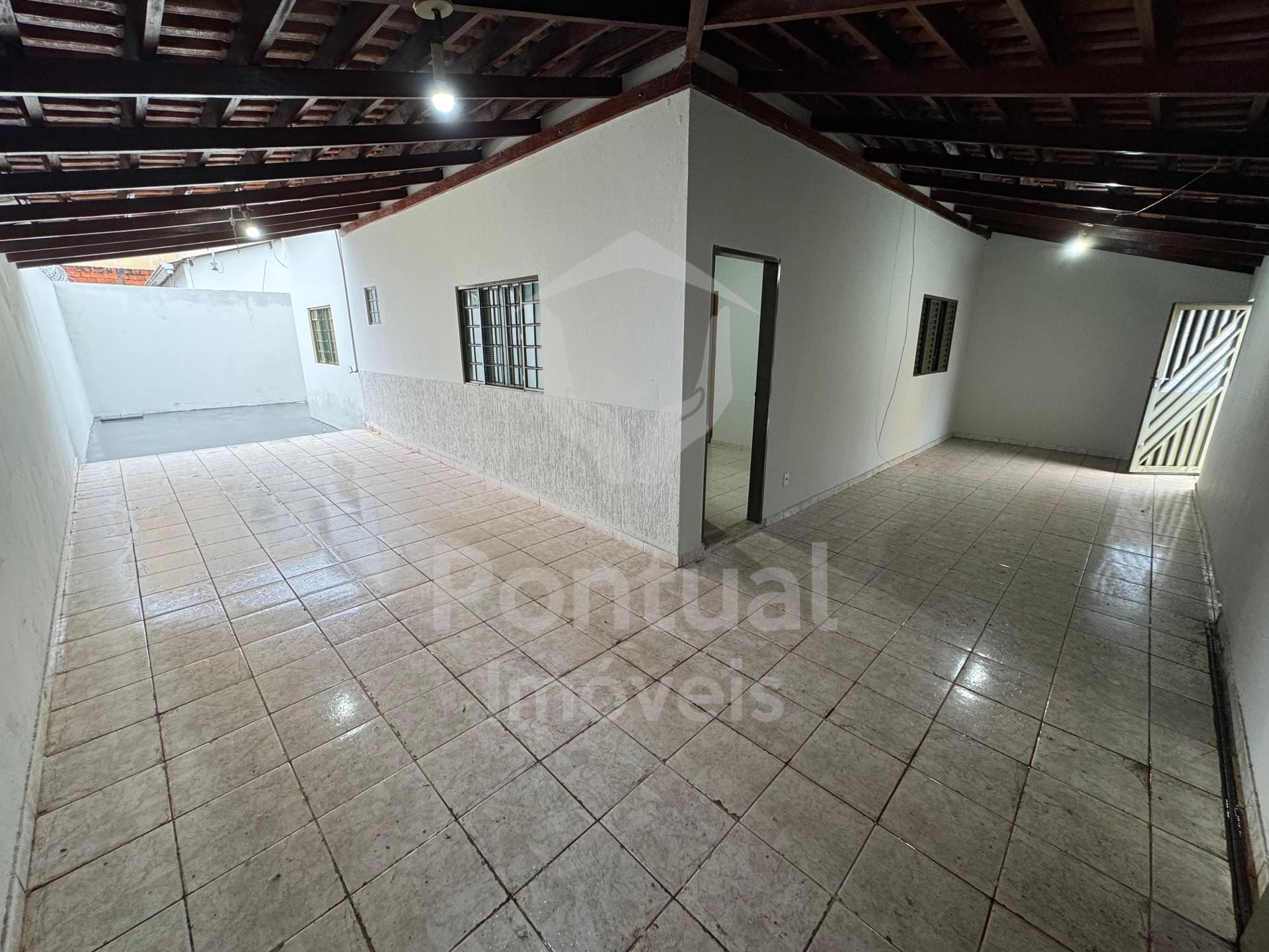 Casa com 3 dormit?rios, 1 suite para loca??o, Saraiva, UBERLAN...