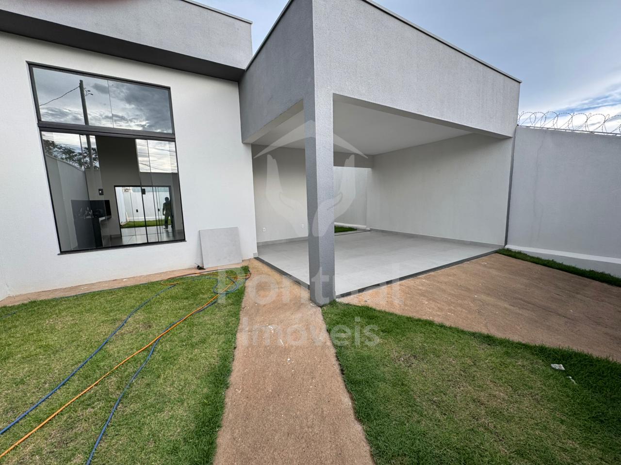 Casa com 3 dormitórios para locação, Jardim Holanda, UBERLANDI...