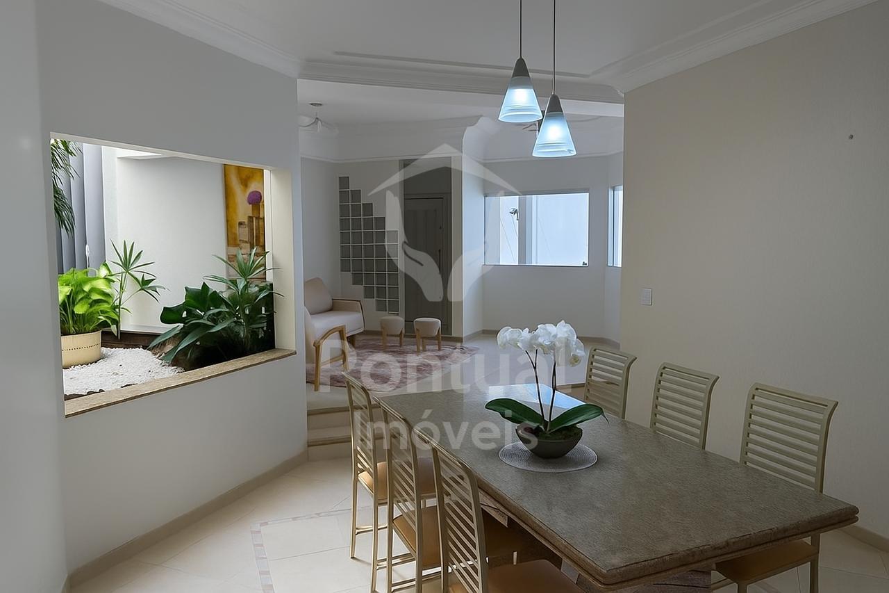 LInda casa à venda, Presidente Roosevelt, UBERLANDIA - MG