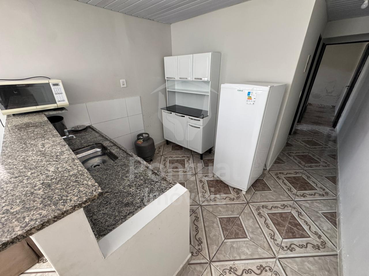 Casa semi mobiliada com 2 dormitórios para locação, Jaraguá, U...