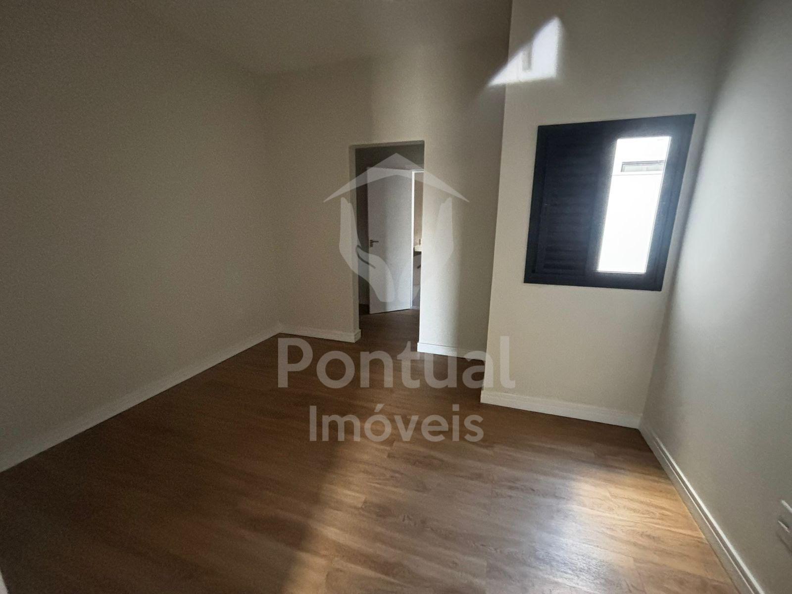 Casa com 2 suites, Cozinha com planejados ? venda, Novo Mundo,...