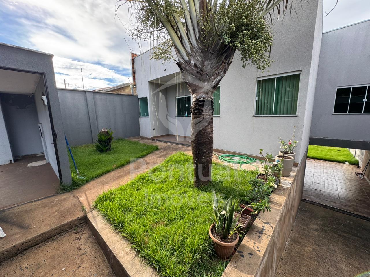 Casa com 3 dormitórios para locação, Nova Uberlândia, UBERLAND...