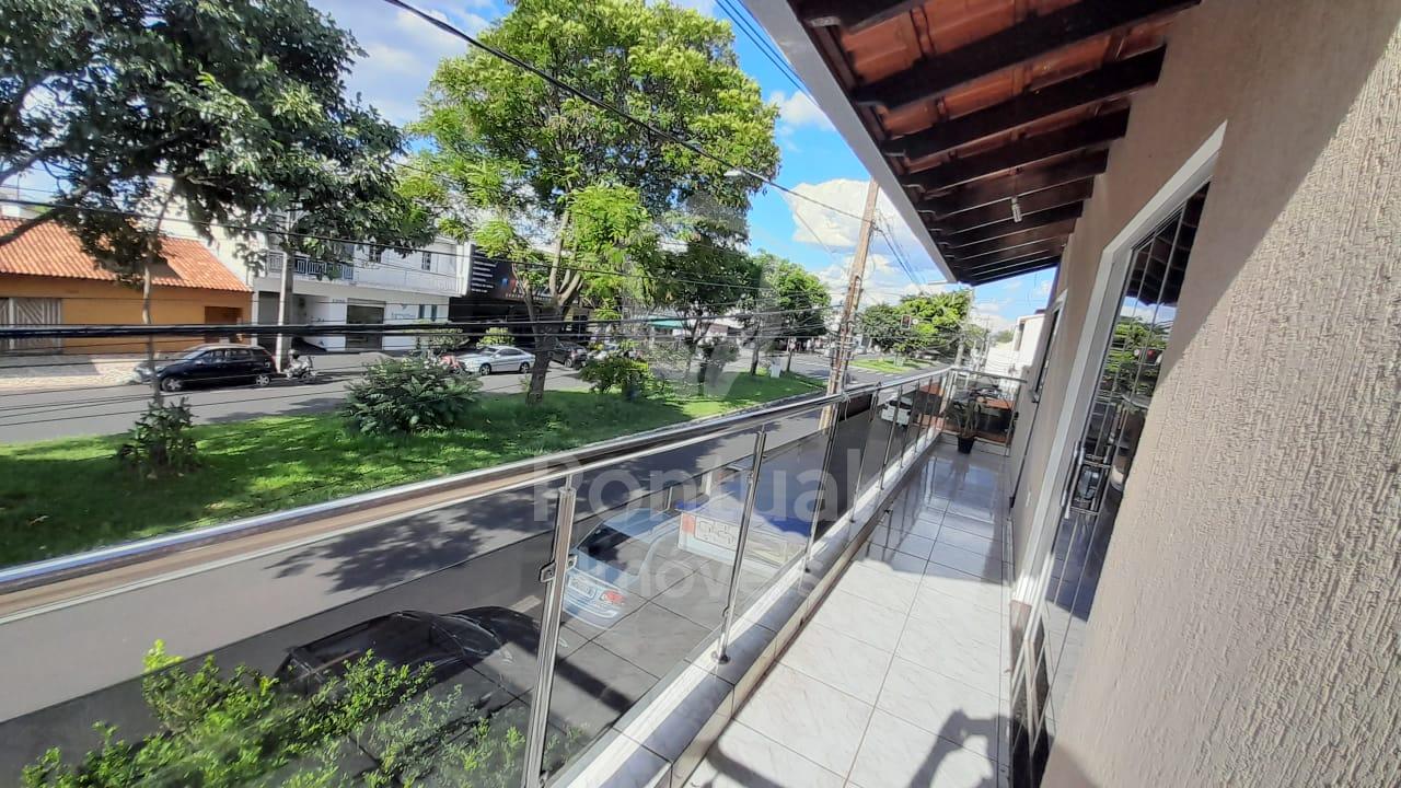 Casa à venda,com 3 quartos sendo 3 suites, Planalto, UBERLANDI...