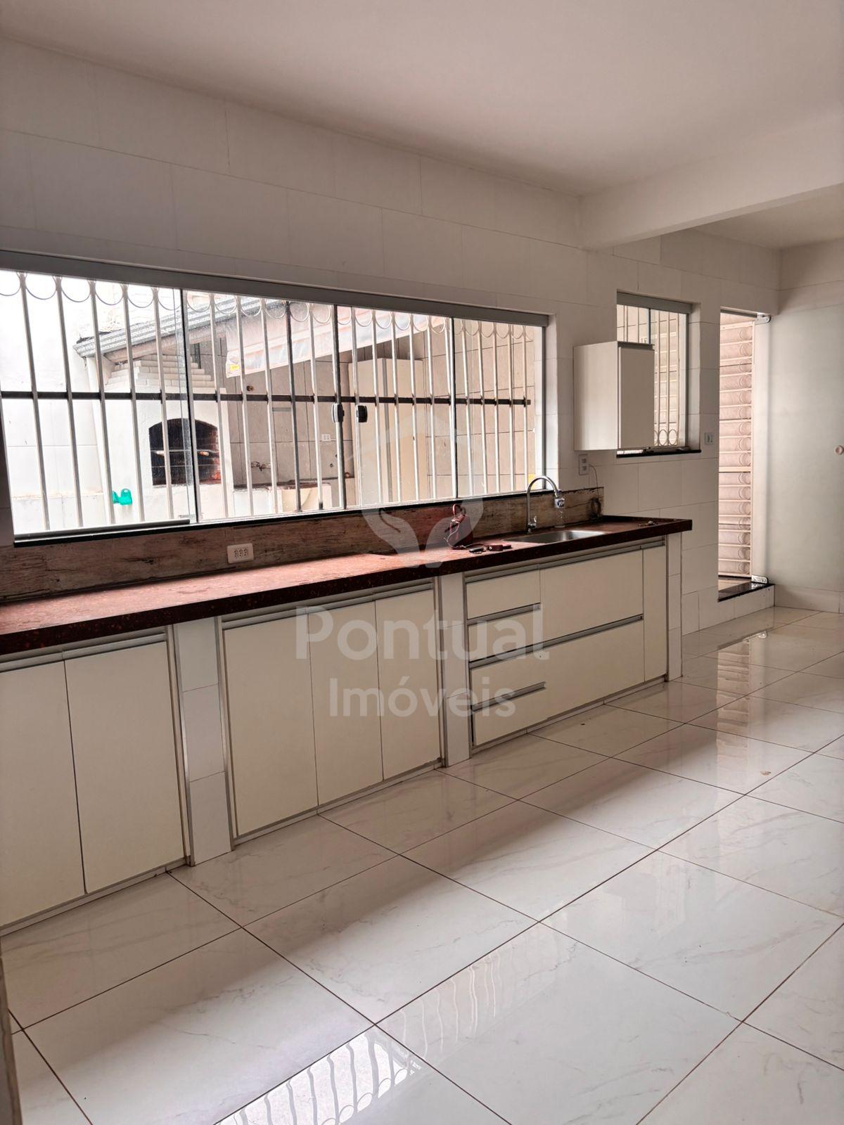 2 Casas ? venda, com 6 quartos 3 de cada ,Tabajaras, UBERLANDI...