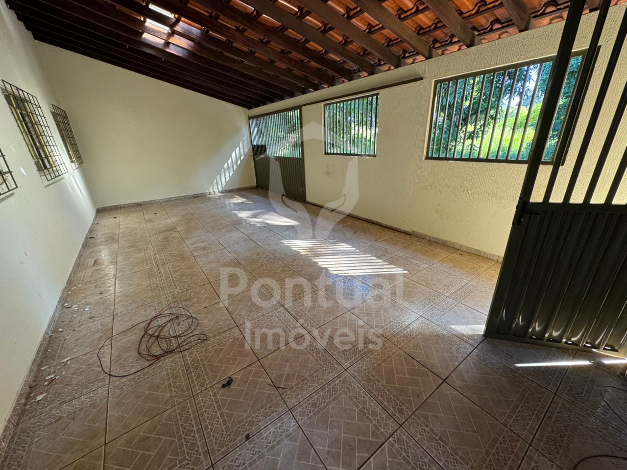 Casa com 4 dormitórios para locação, Conjunto Alvorada, UBERLA...