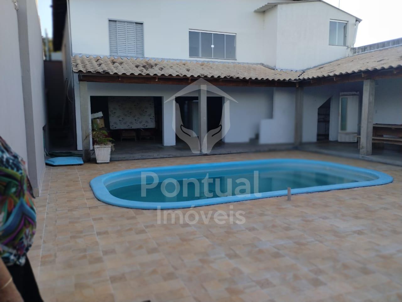 Casa com 3 dormitórios para locação, Jaraguá, UBERLANDIA - MG