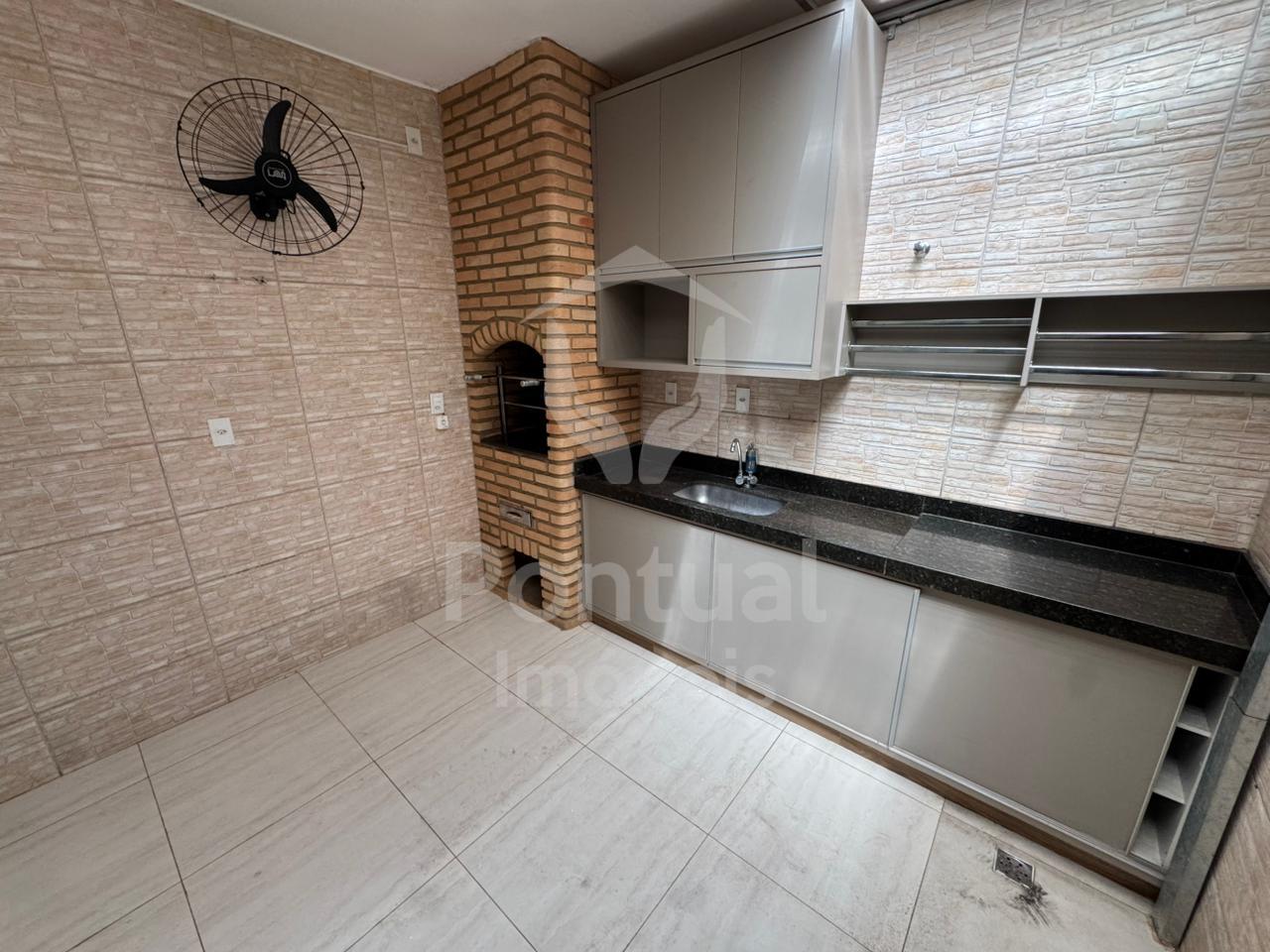 Casa com 4 dormit?rios para loca??o, Daniel Fonseca, UBERLANDI...